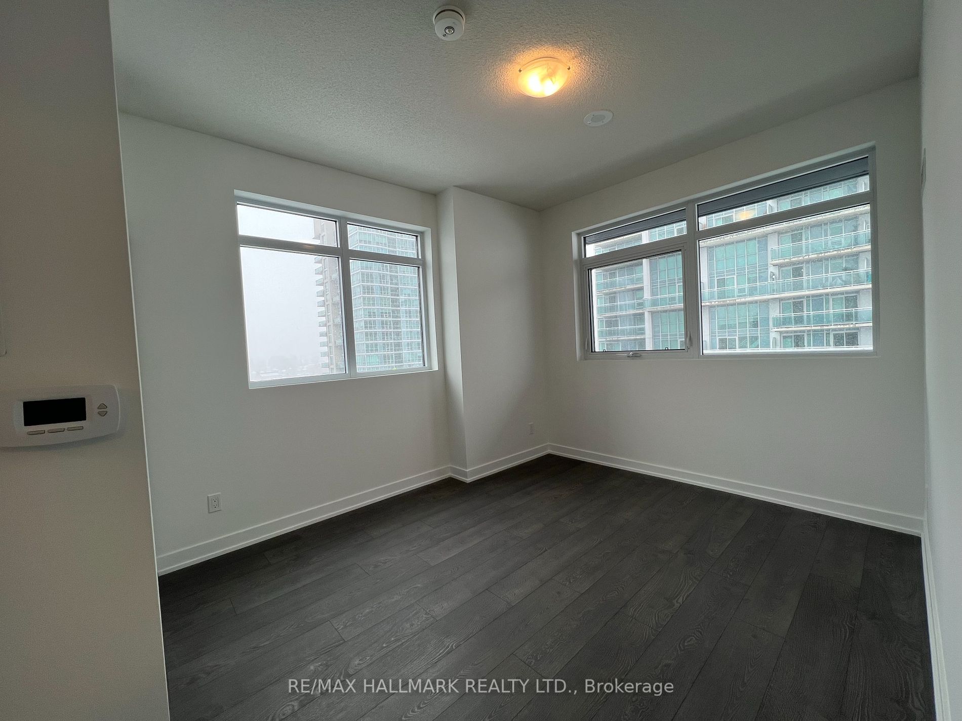 251 Manitoba St 2 Property Photo 11