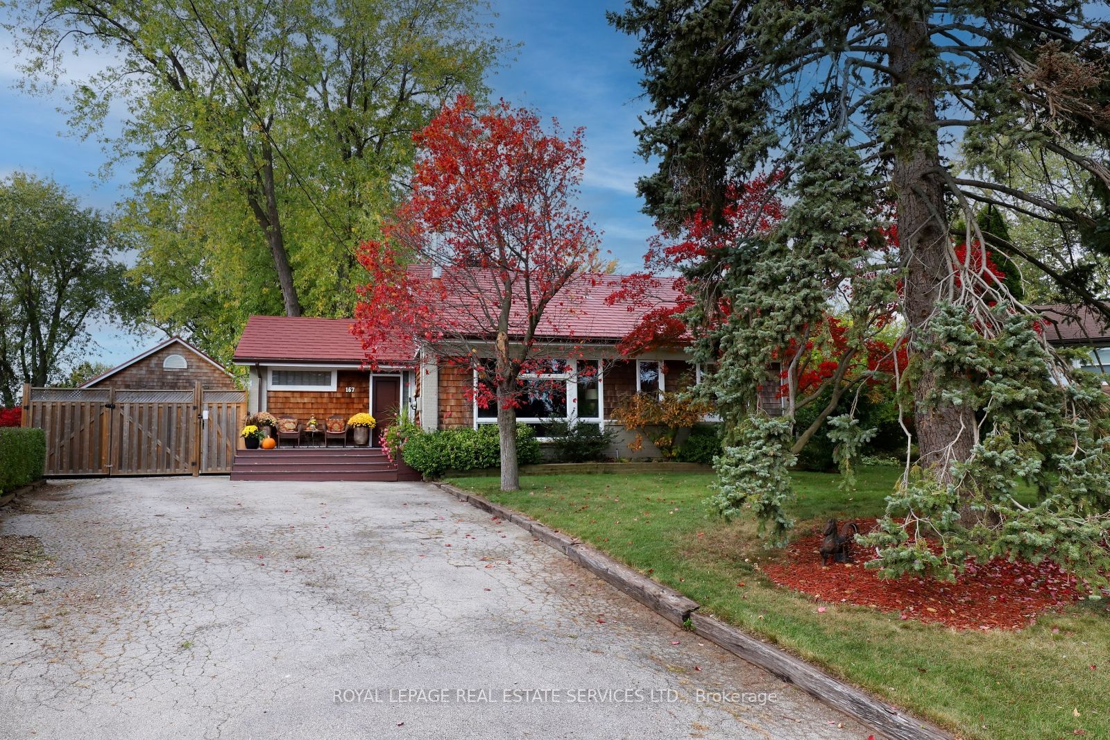 167 Oliver Pl Property Photo 1