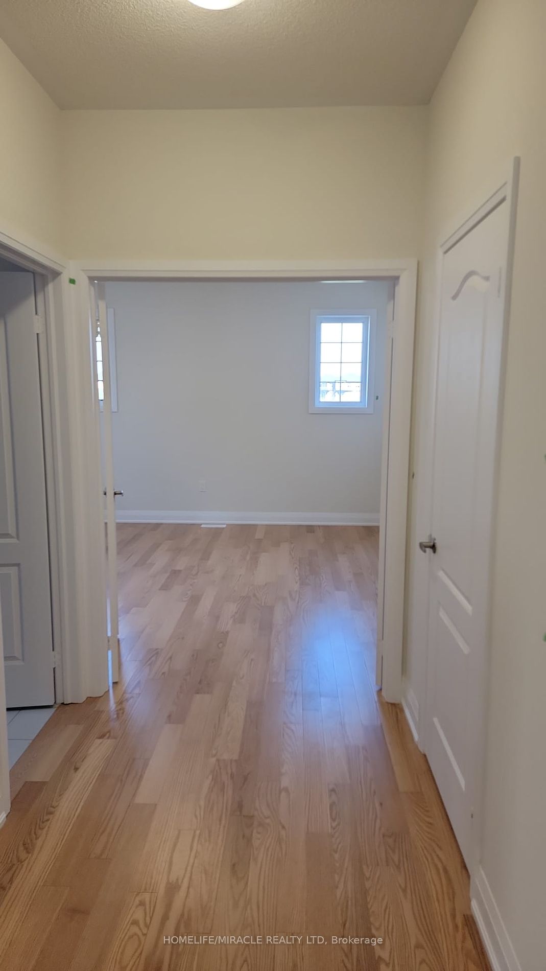 20 Moorhart Cres Property Photo 4