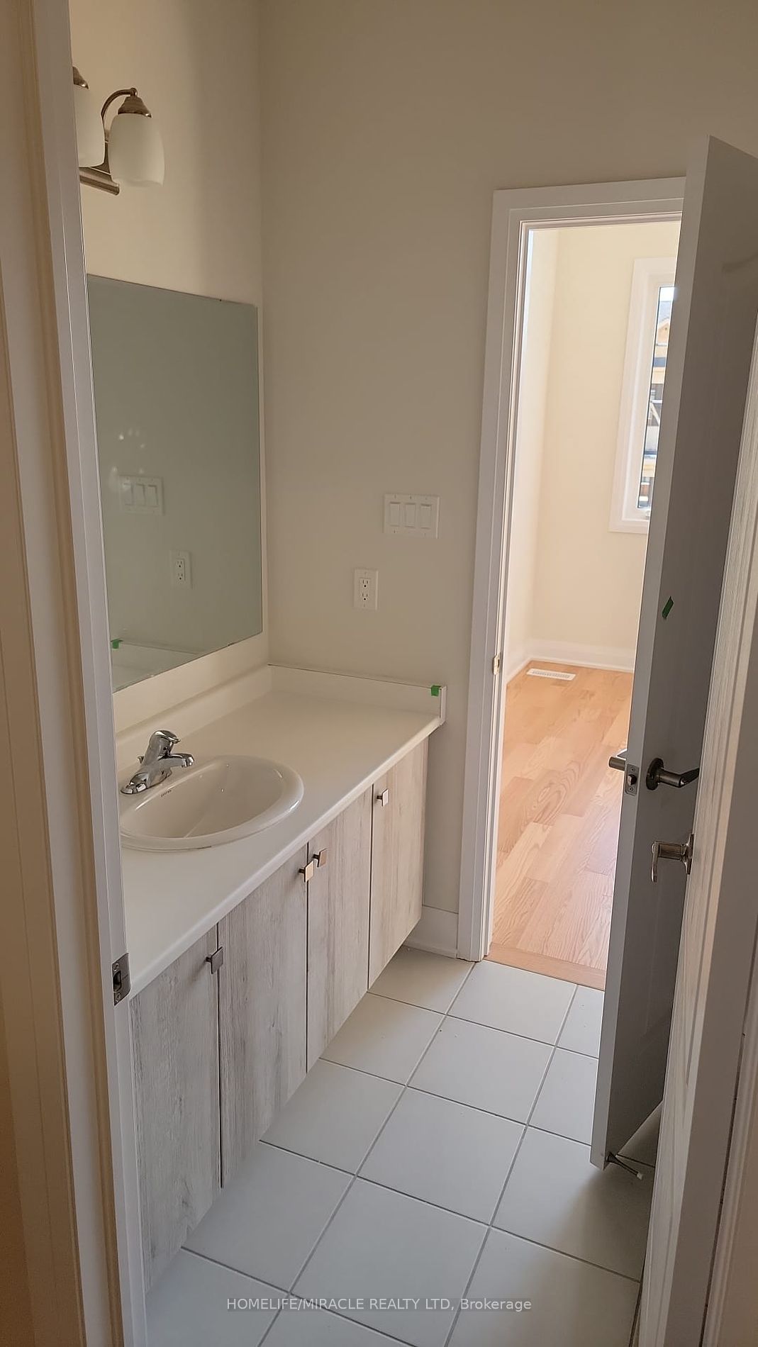 20 Moorhart Cres Property Photo 5