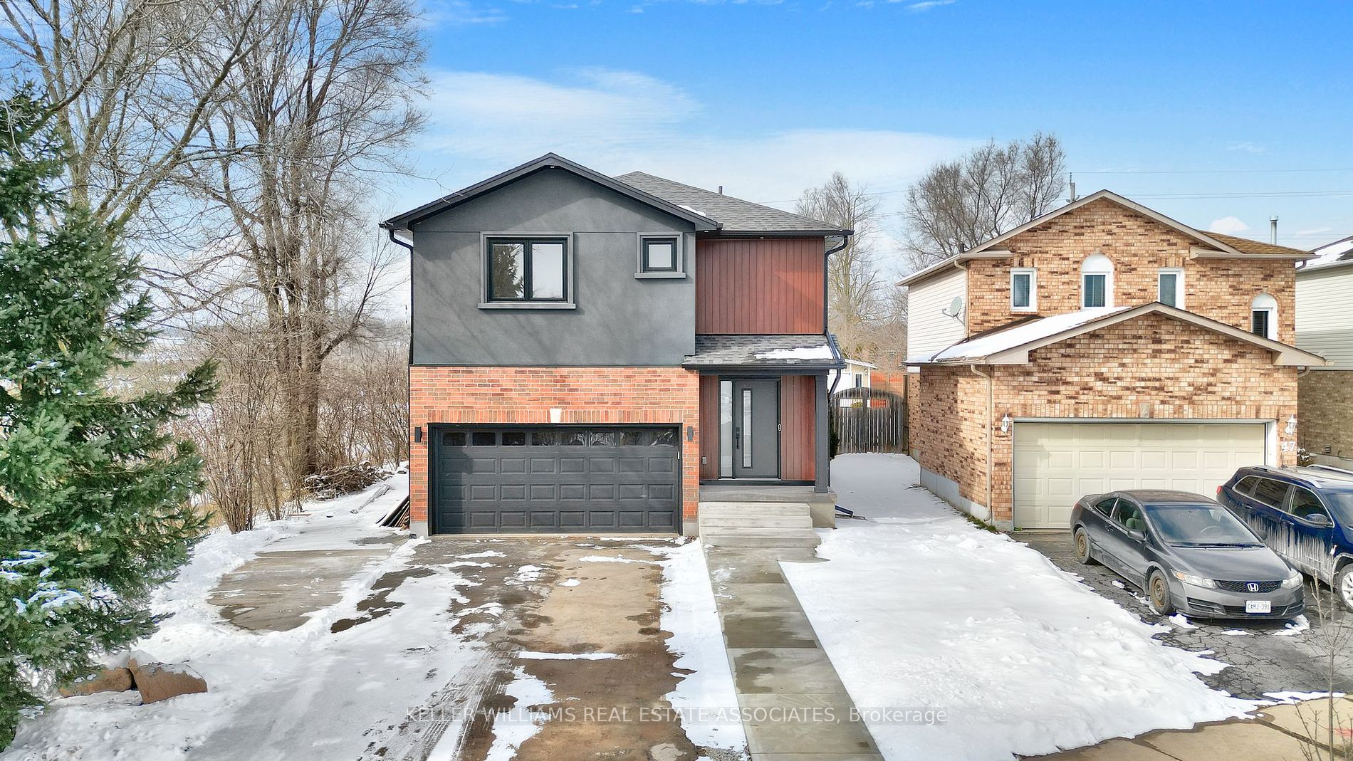 45 Mccullough Cres Property Photo 1