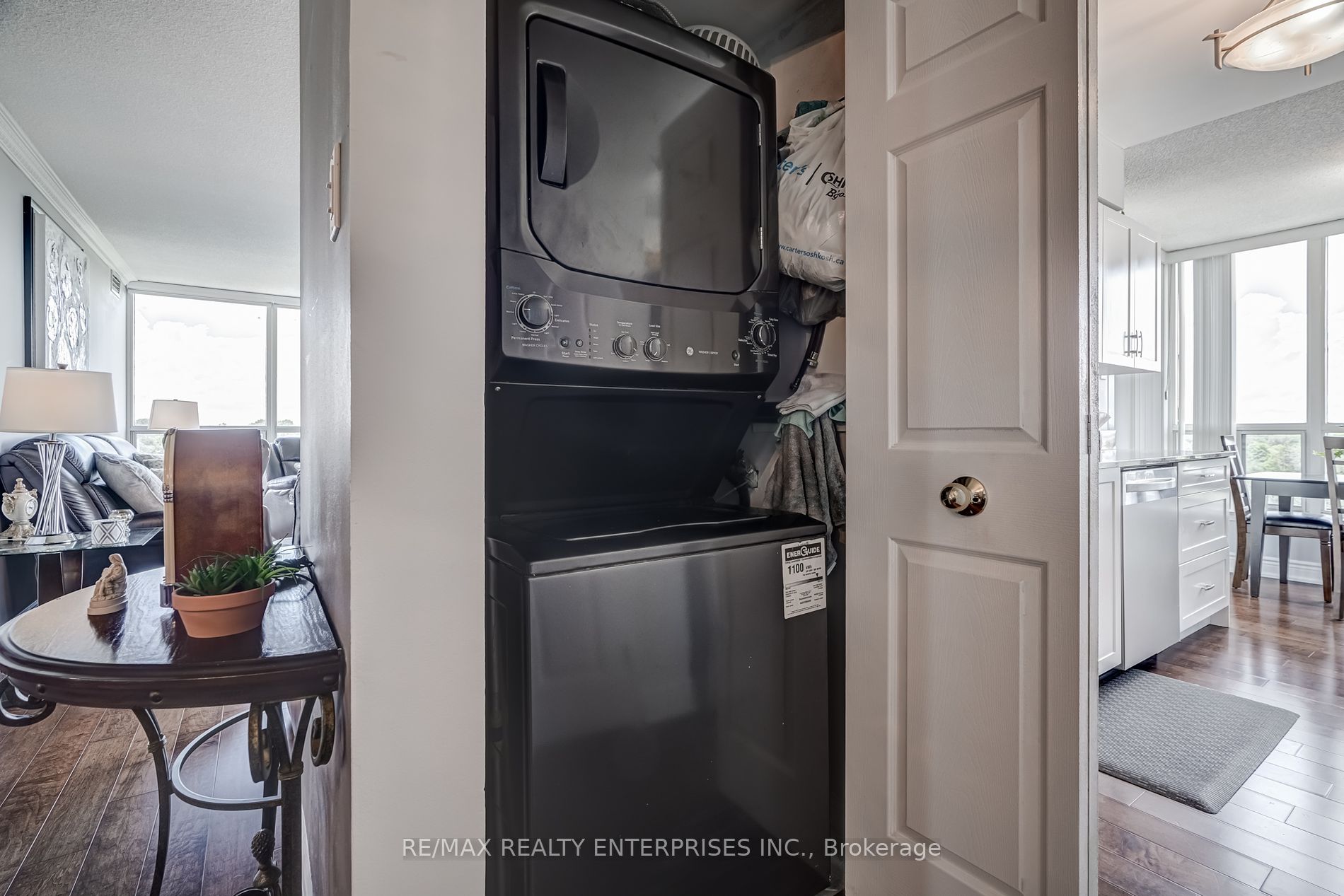 10 Laurelcrest St 15 Property Photo 17