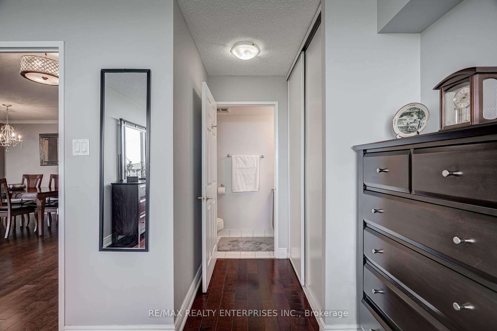 10 Laurelcrest St 15 Property Photo 24