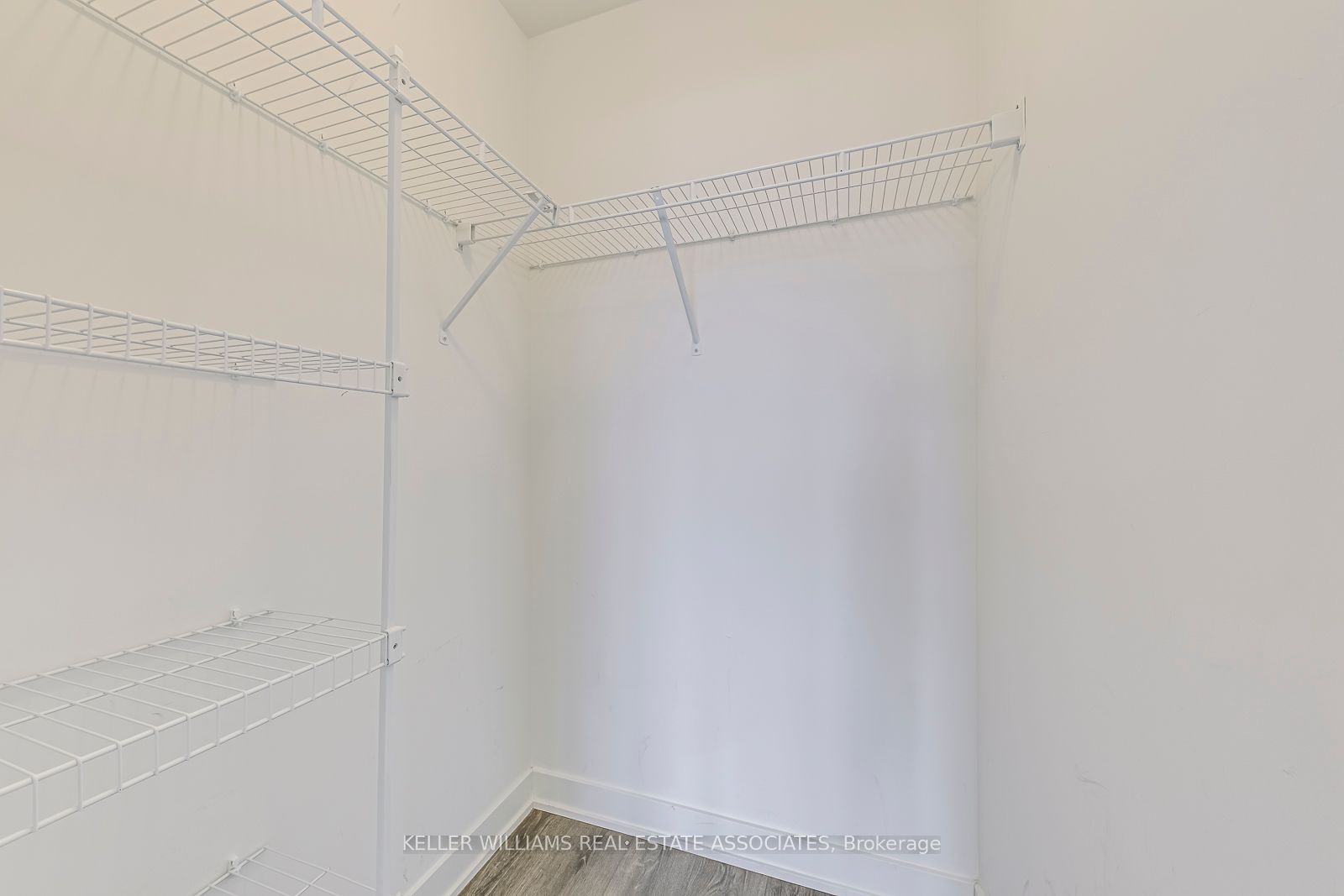 4655 Glen Erin S 6 Property Photo 24