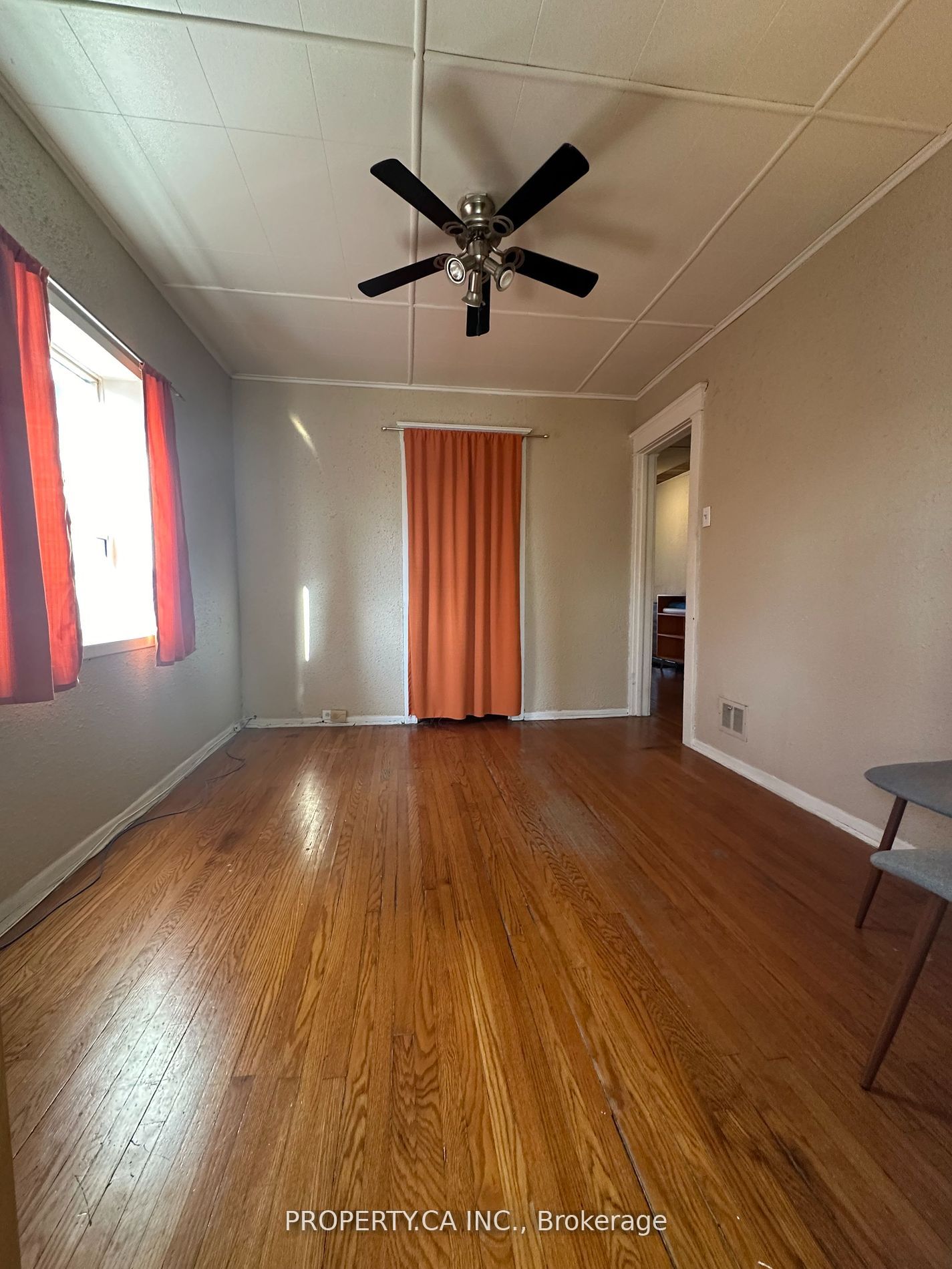 697 Dupont St Property Photo 9