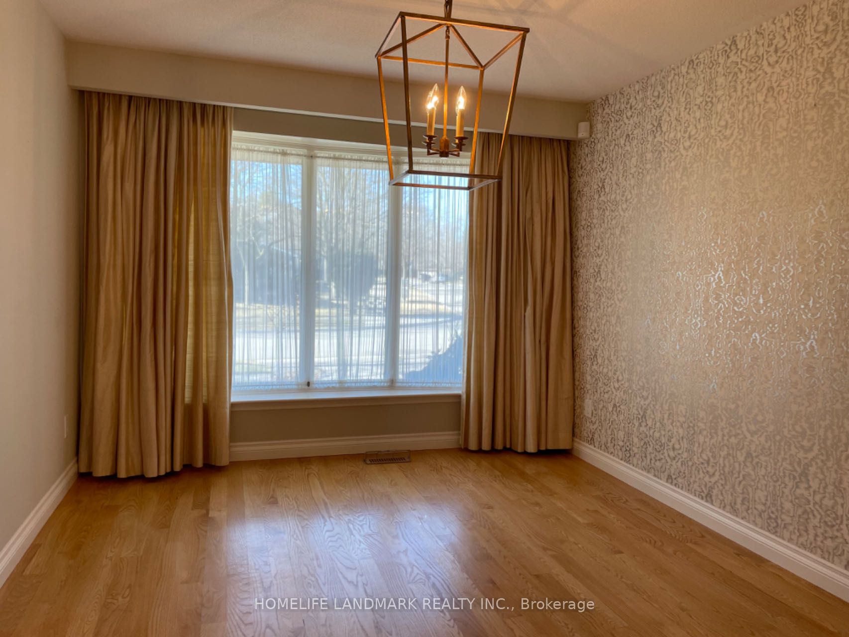 211 Chebucto Dr Property Photo 2