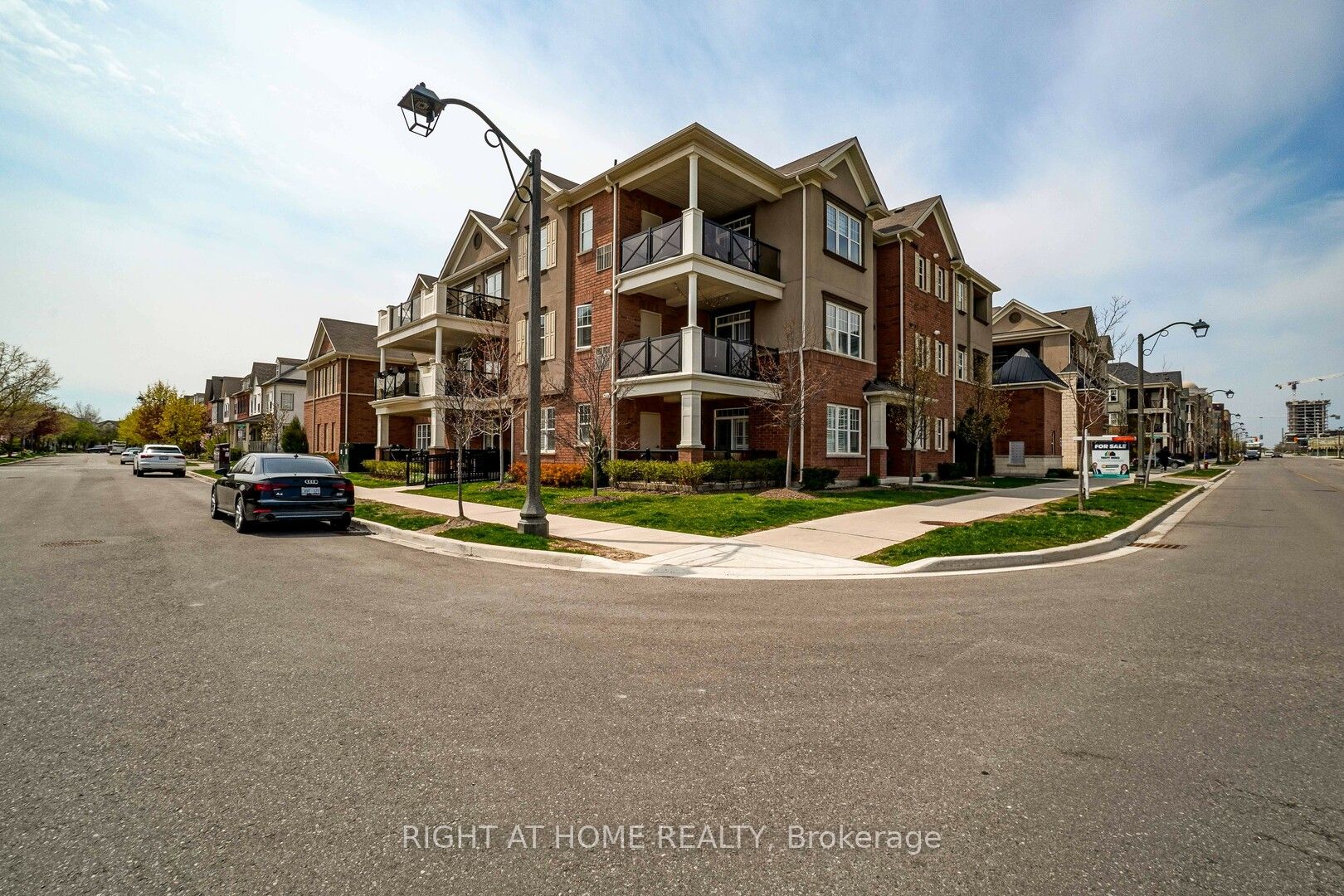 275 Littlewood Dr 9 Property Photo 1