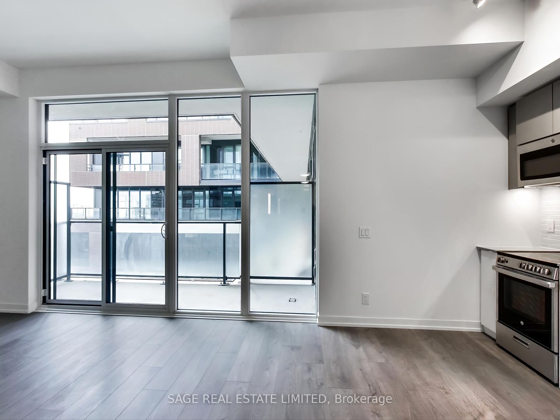270 Dufferin St 11 Property Photo 6