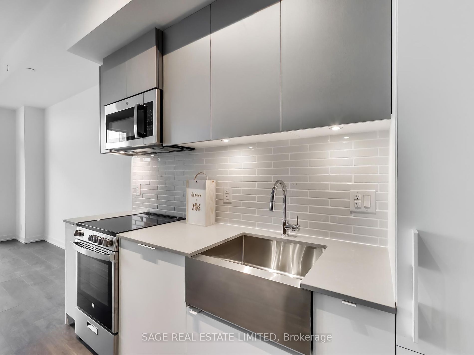 270 Dufferin St 24 Property Photo 7