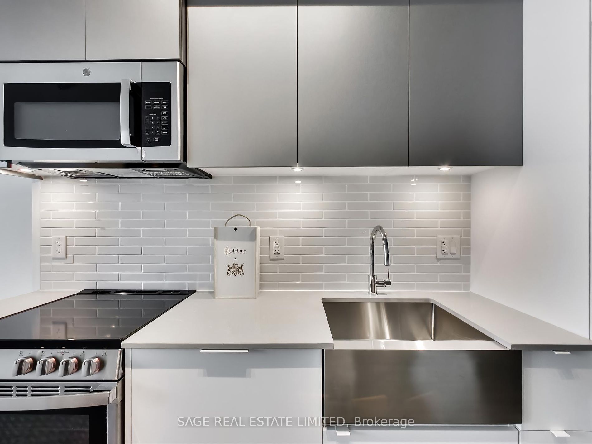 270 Dufferin St 24 Property Photo 8