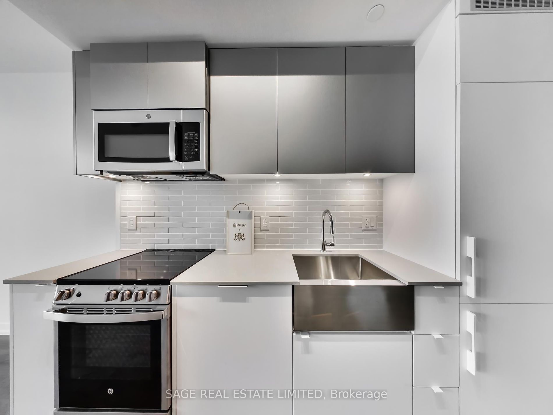 270 Dufferin St 24 Property Photo 9