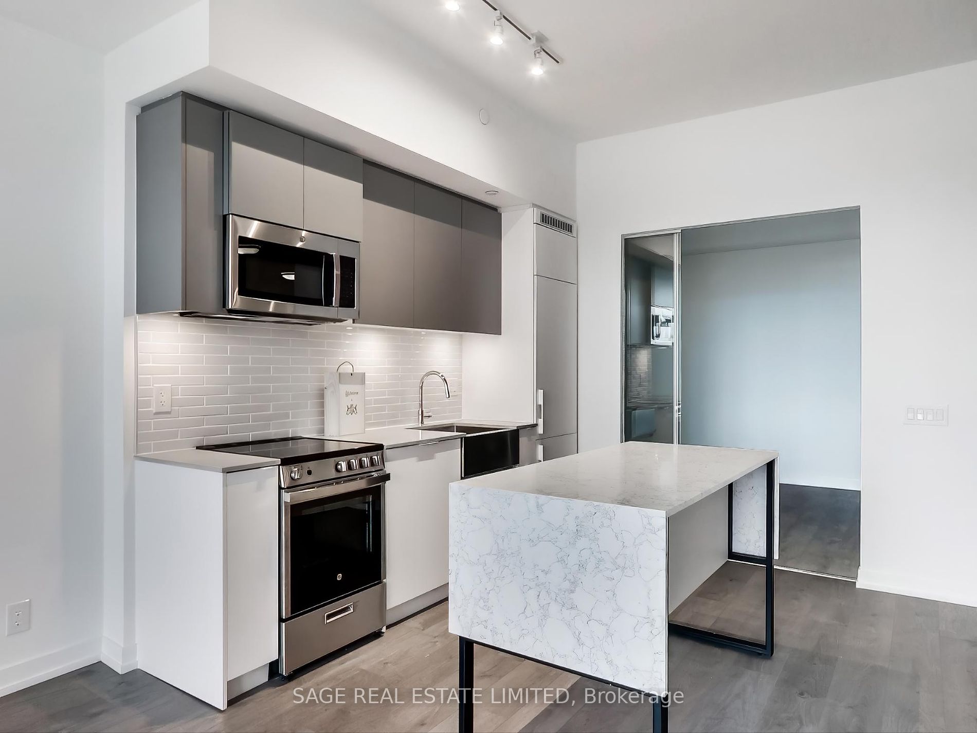 270 Dufferin St 24 Property Photo 12