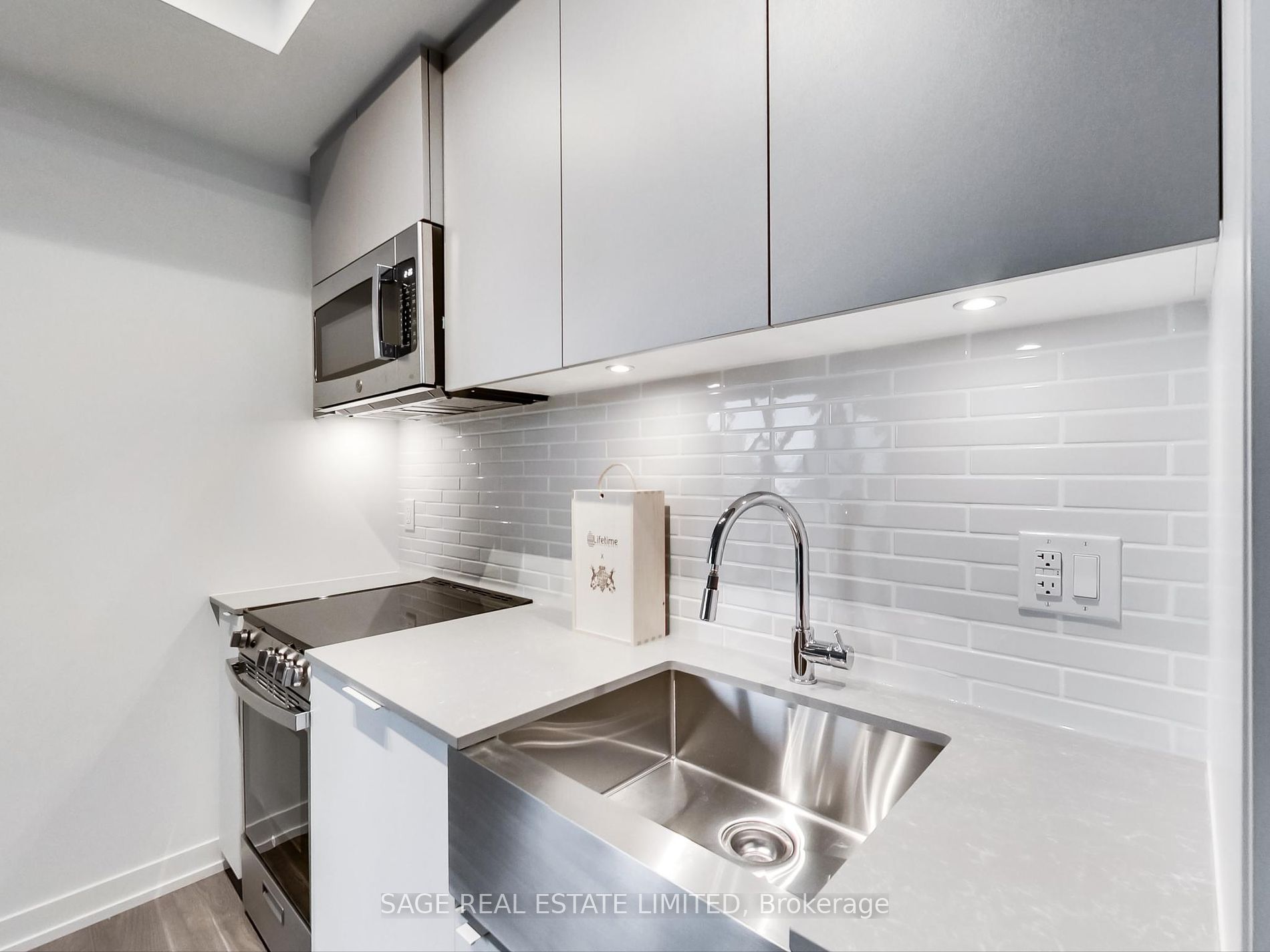270 Dufferin St 11 Property Photo 14