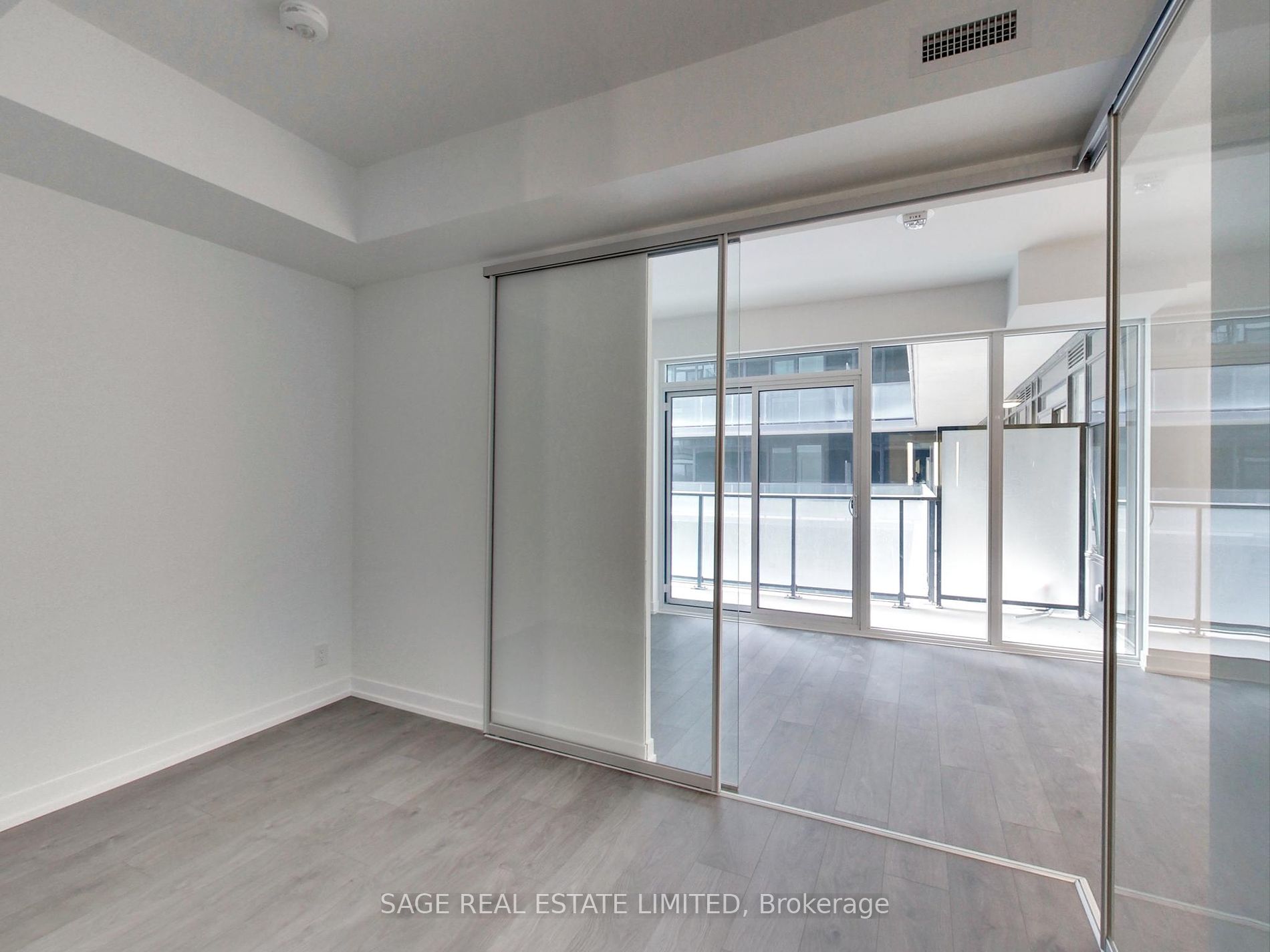 270 Dufferin St 11 Property Photo 27