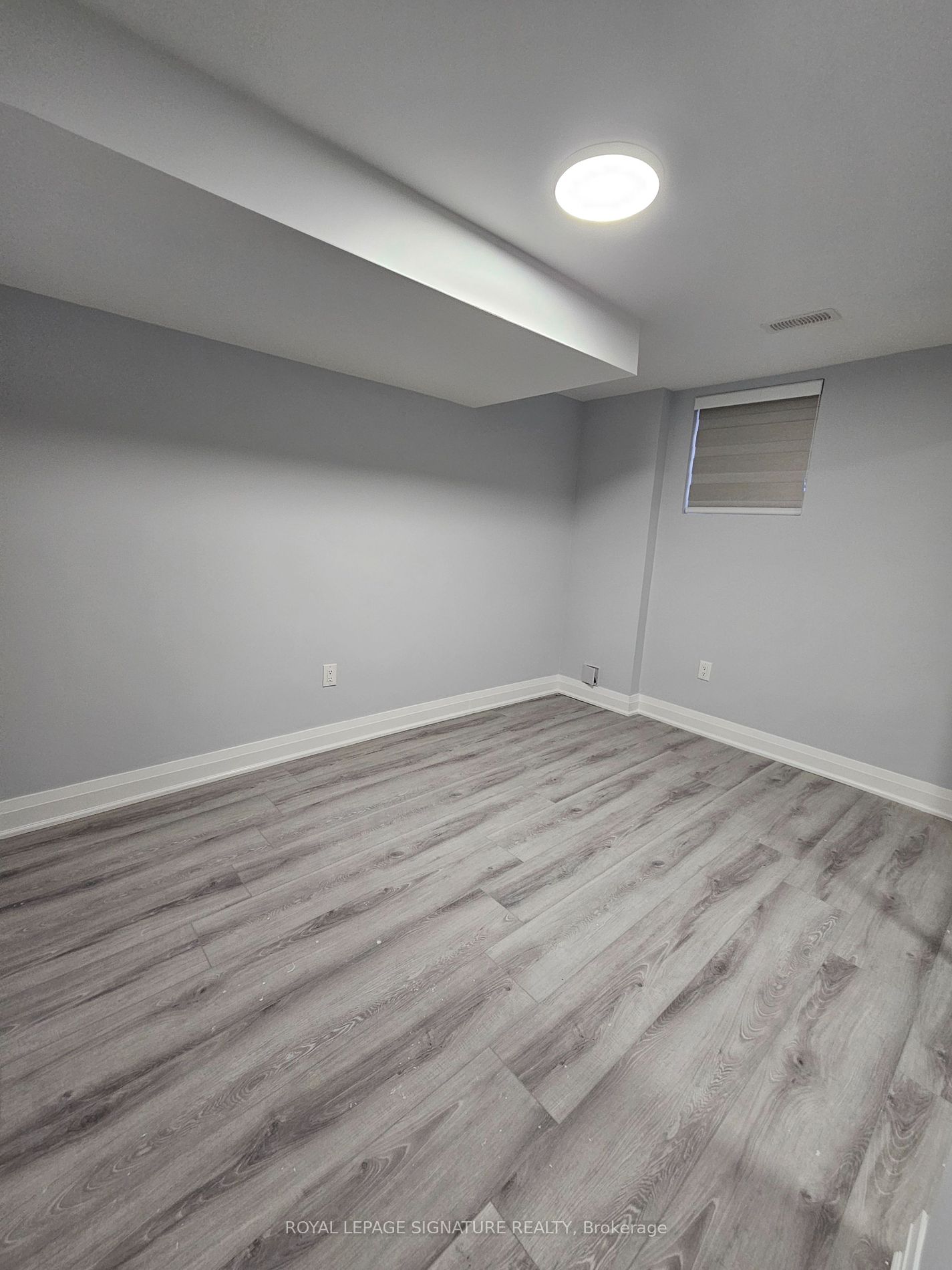 24 Mount Royal Circ Property Photo 13