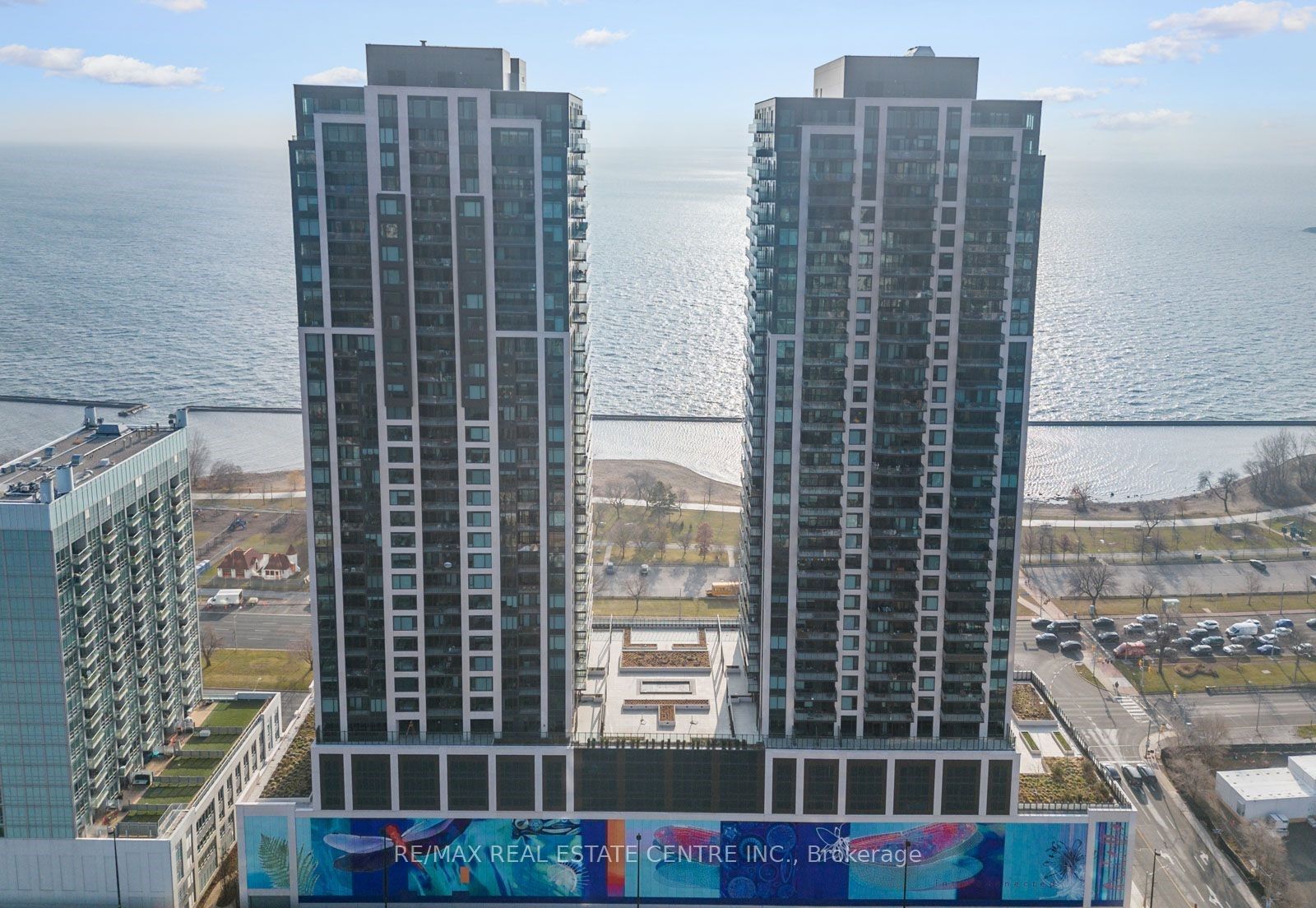 1926 Lake Shore Blvd W 10 Property Photo 1