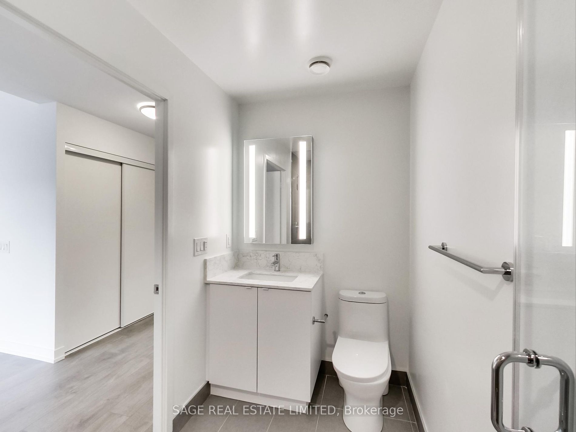 270 Dufferin St 27 Property Photo 4