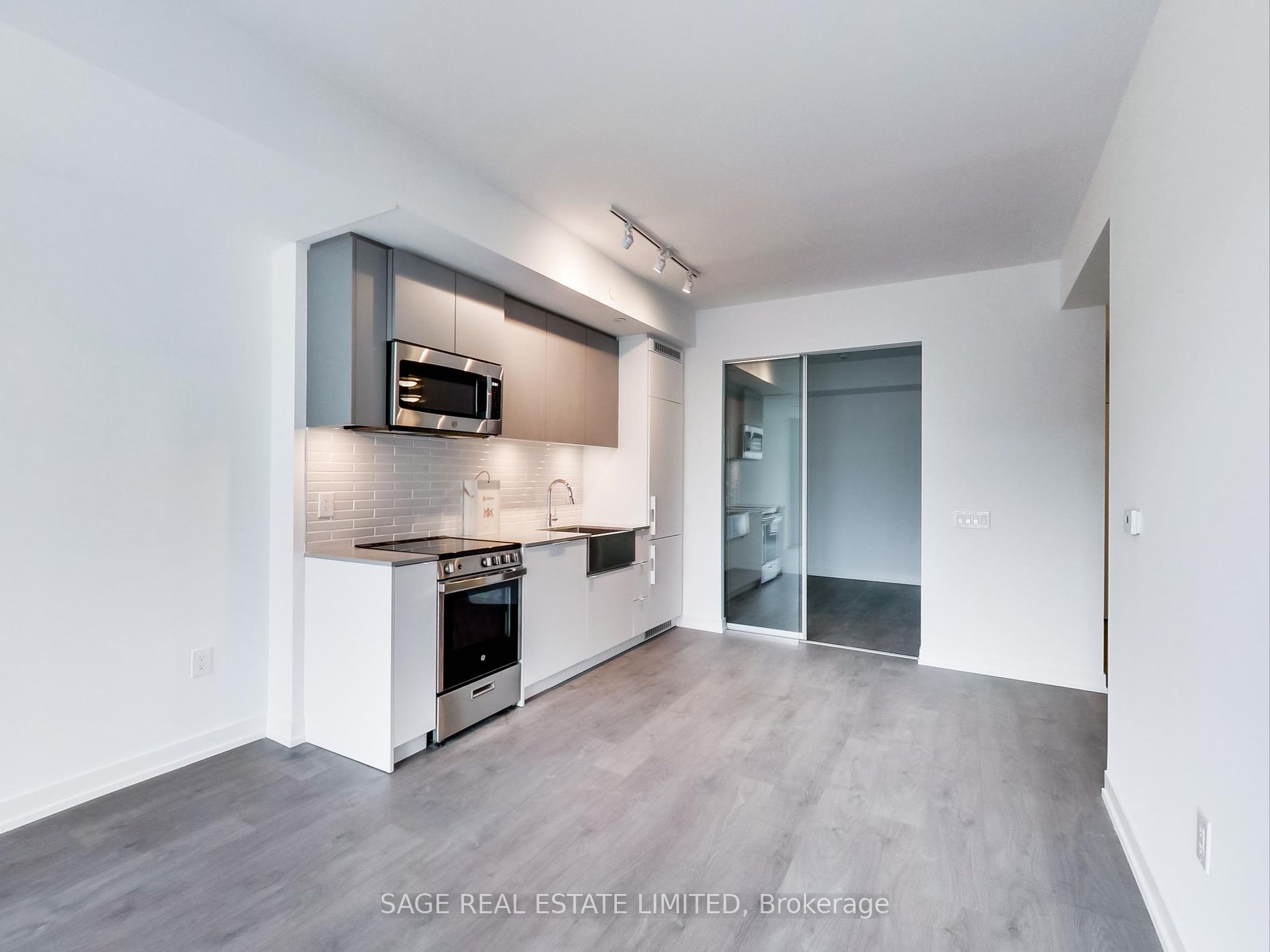 270 Dufferin St 27 Property Photo 6