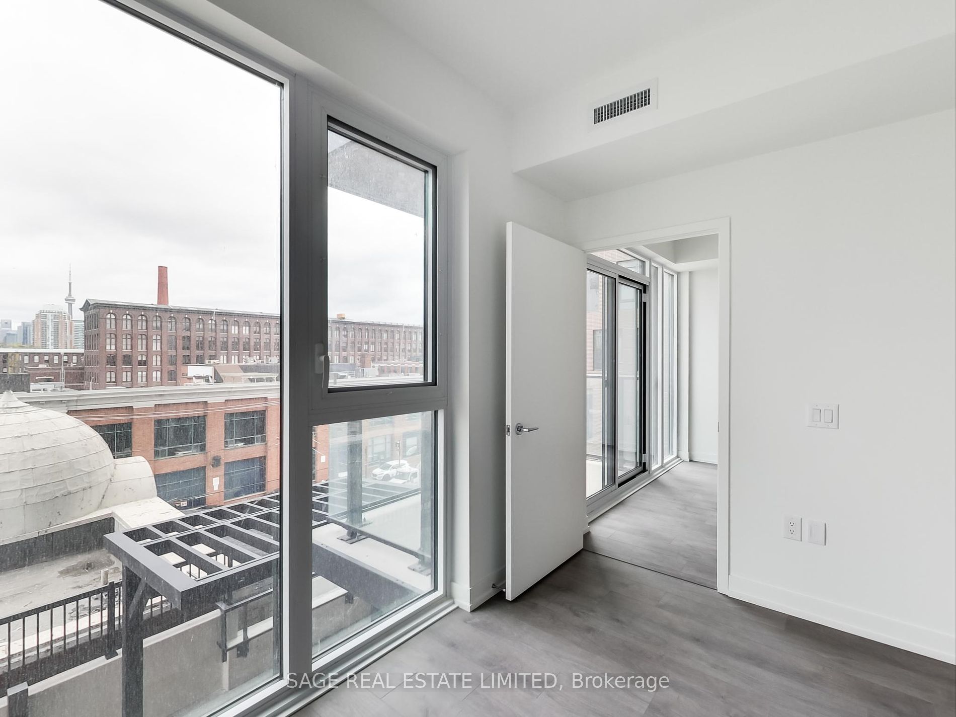 270 Dufferin St 27 Property Photo 12
