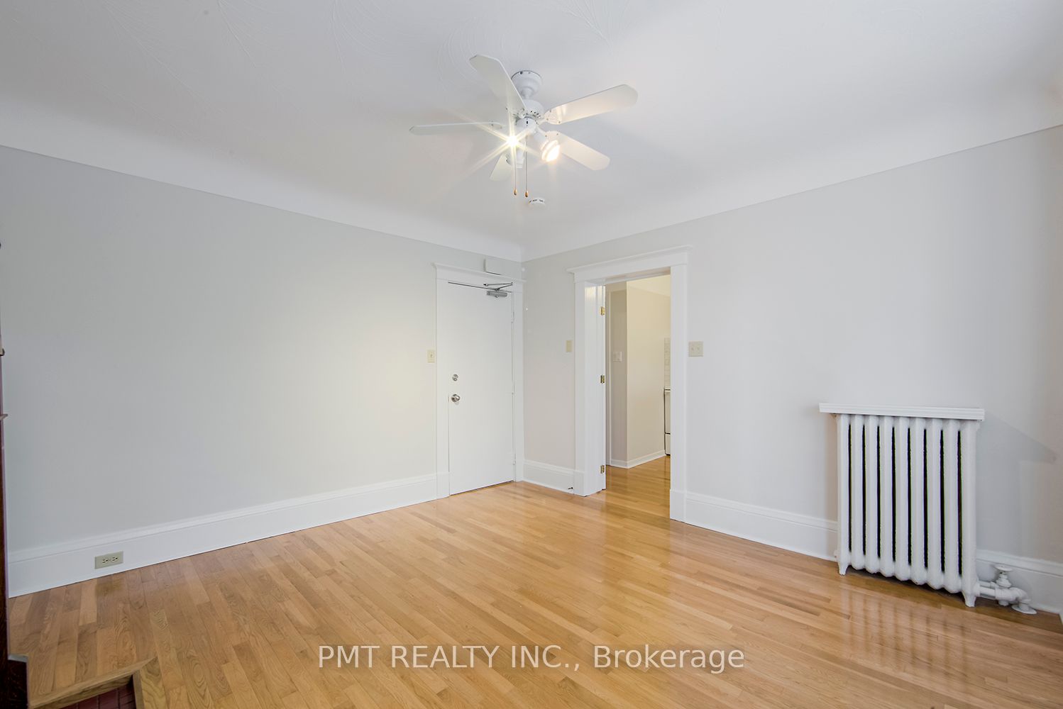 394 Sunnyside Ave Property Photo 6