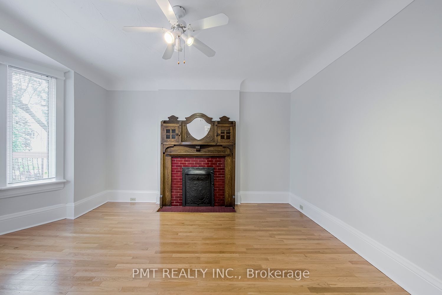 394 Sunnyside Ave Property Photo 12