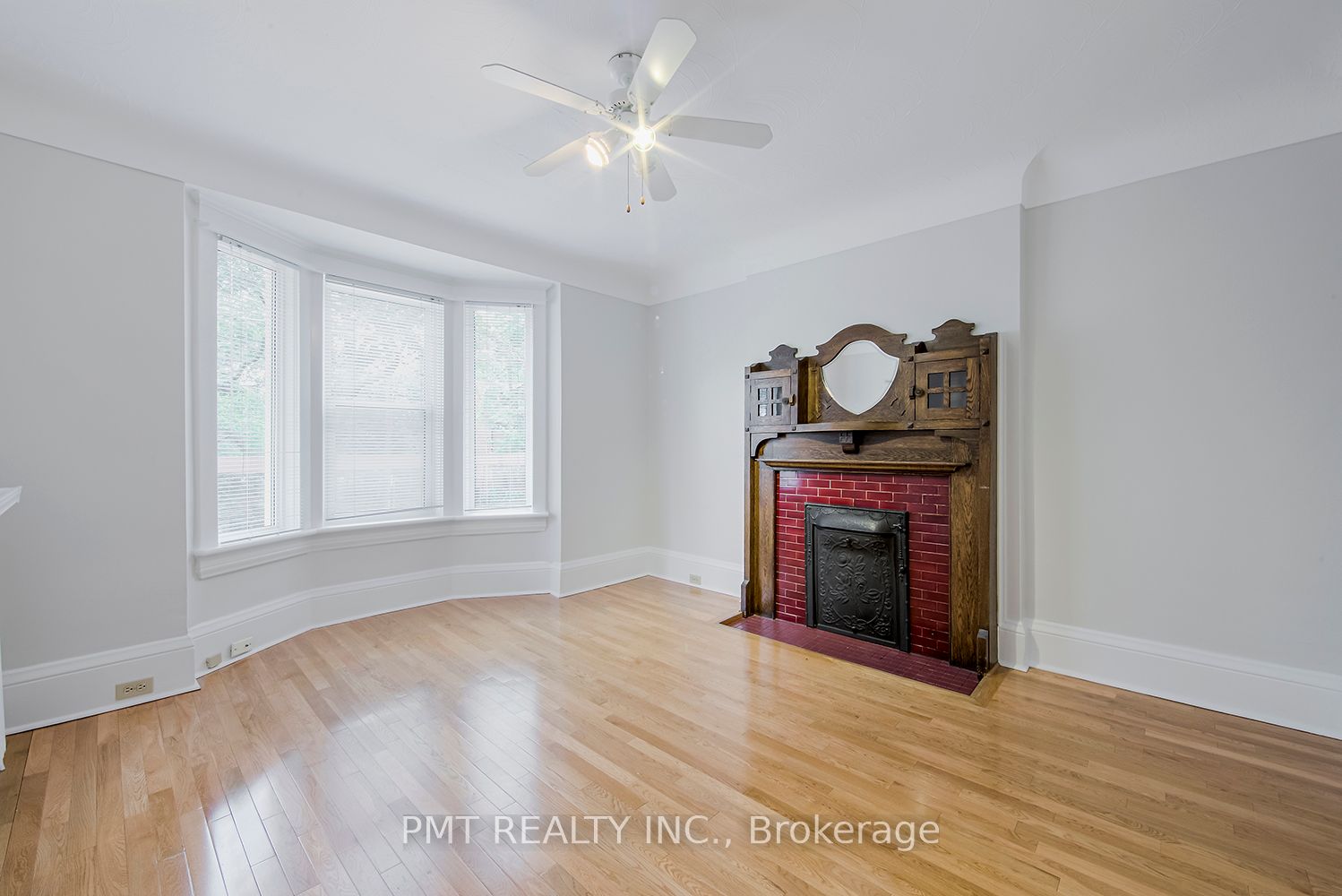 394 Sunnyside Ave Property Photo 13