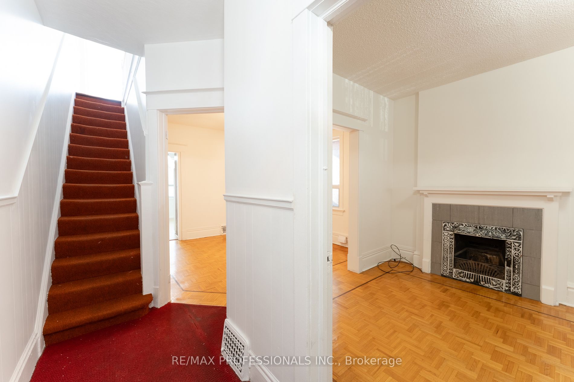65 Macgregor Ave Property Photo 6