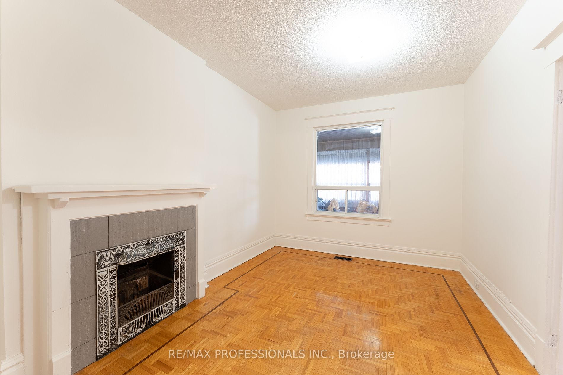 65 Macgregor Ave Property Photo 7