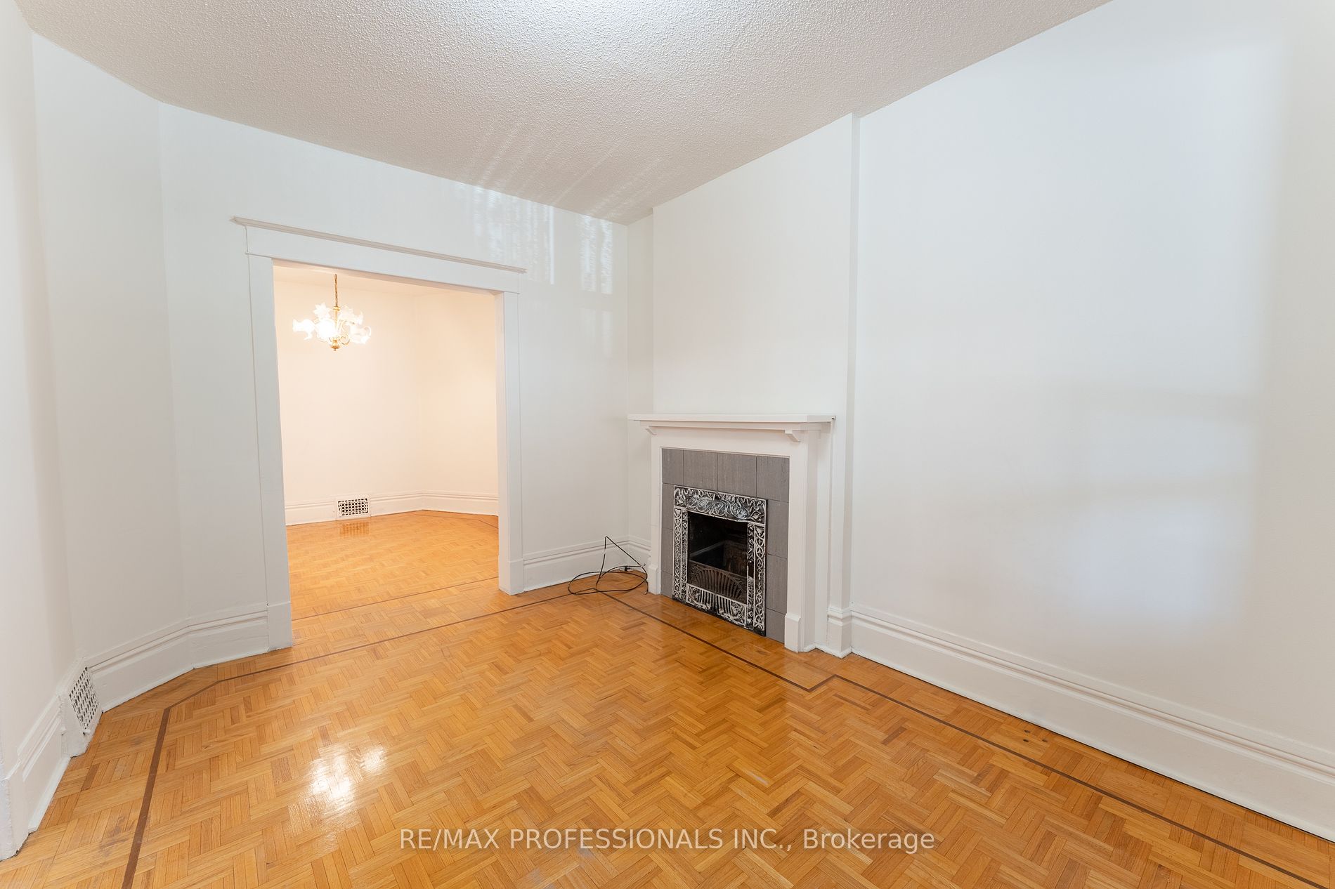 65 Macgregor Ave Property Photo 8