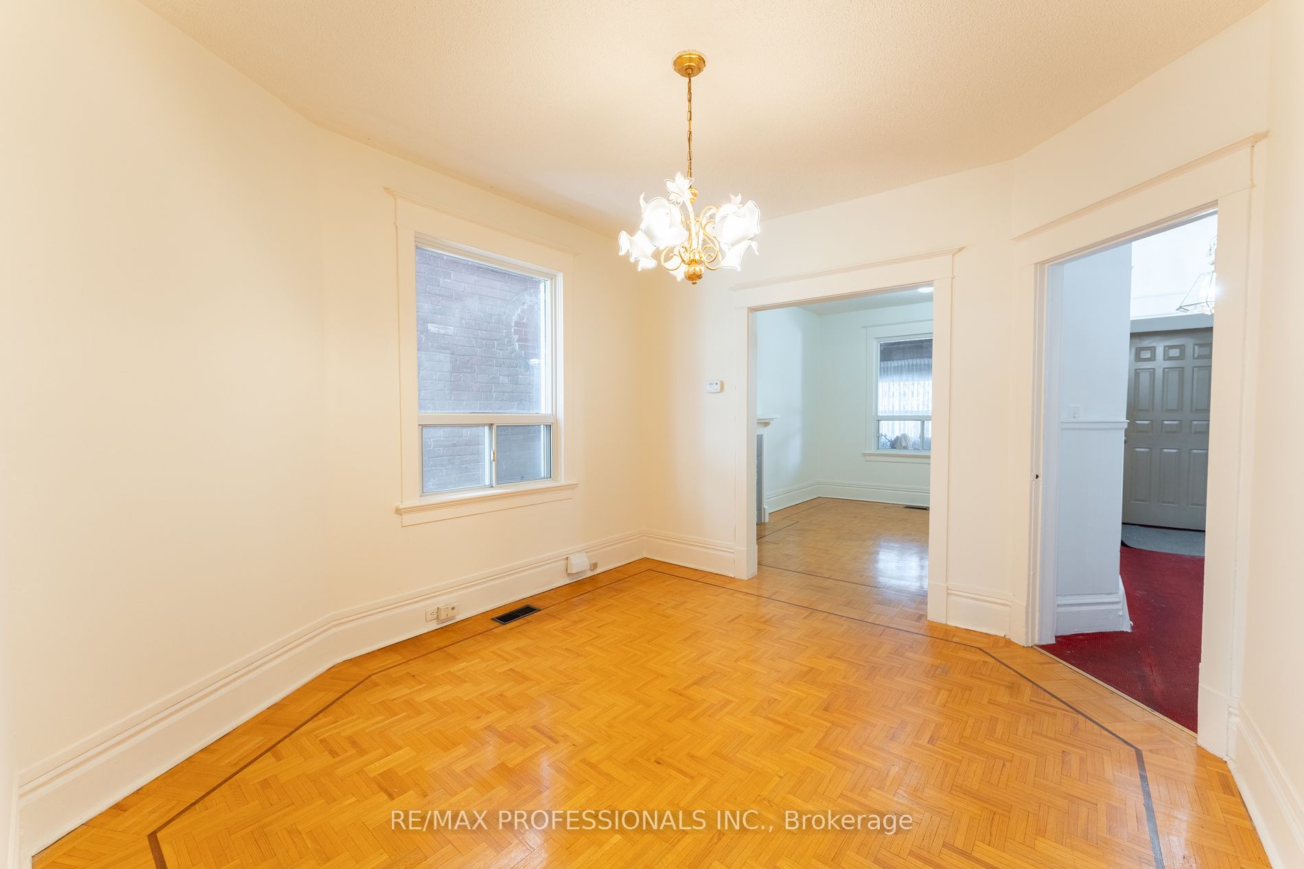 65 Macgregor Ave Property Photo 11