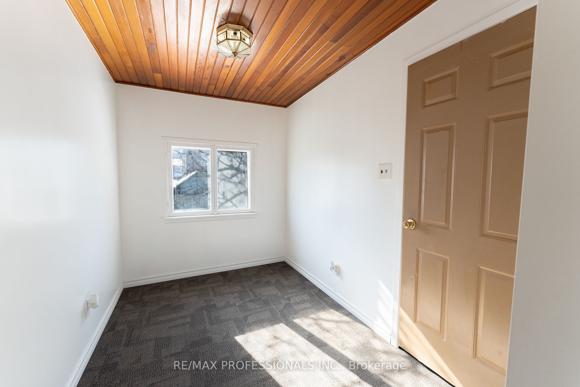 65 Macgregor Ave Property Photo 14