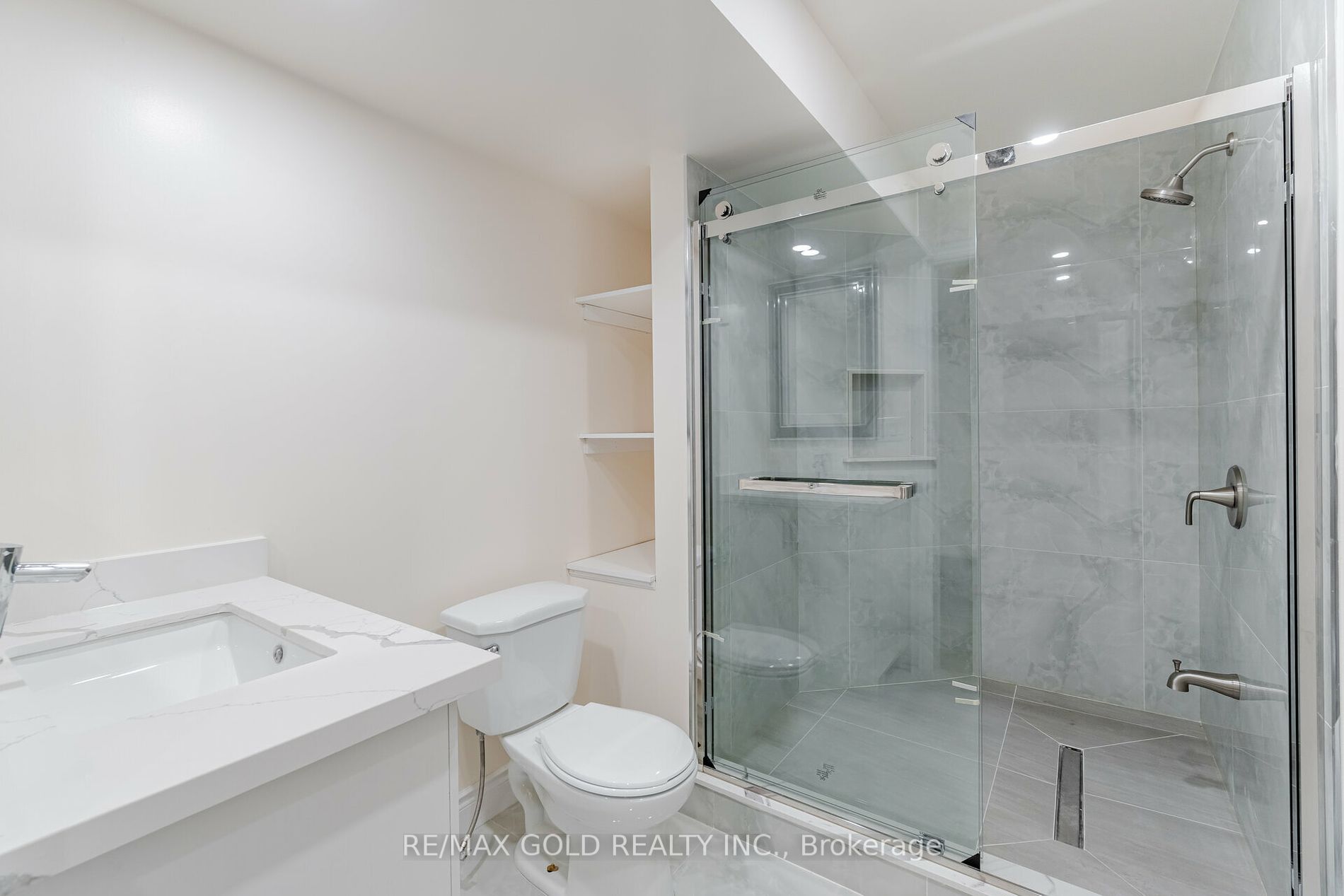 9 Scotchmere Cres Property Photo 37
