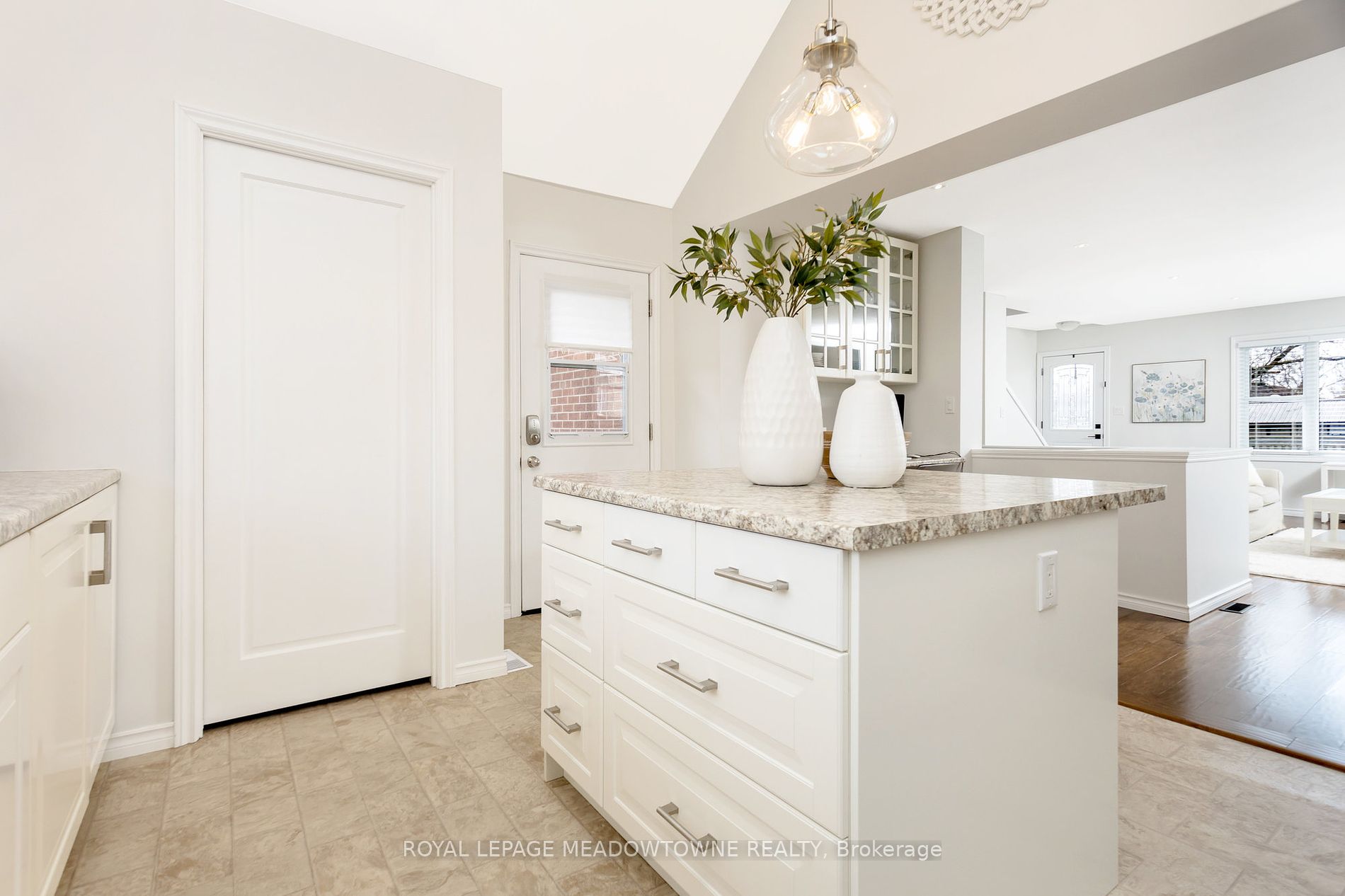 131 Bell St Property Photo 11