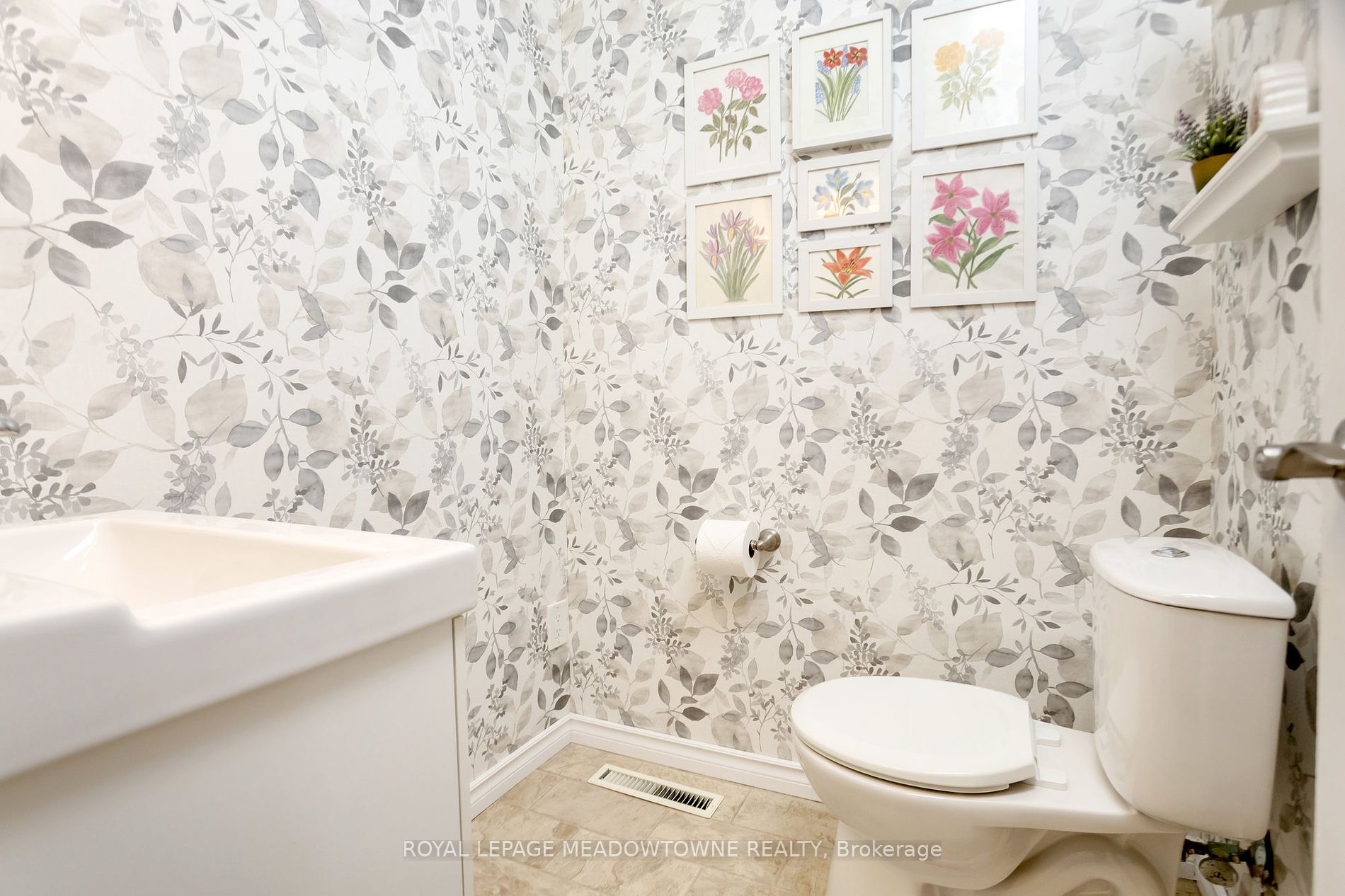 131 Bell St Property Photo 13