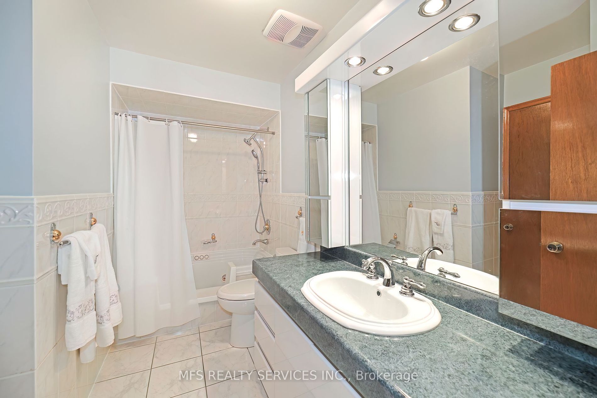 86 Benjamin Boake Tr Property Photo 12