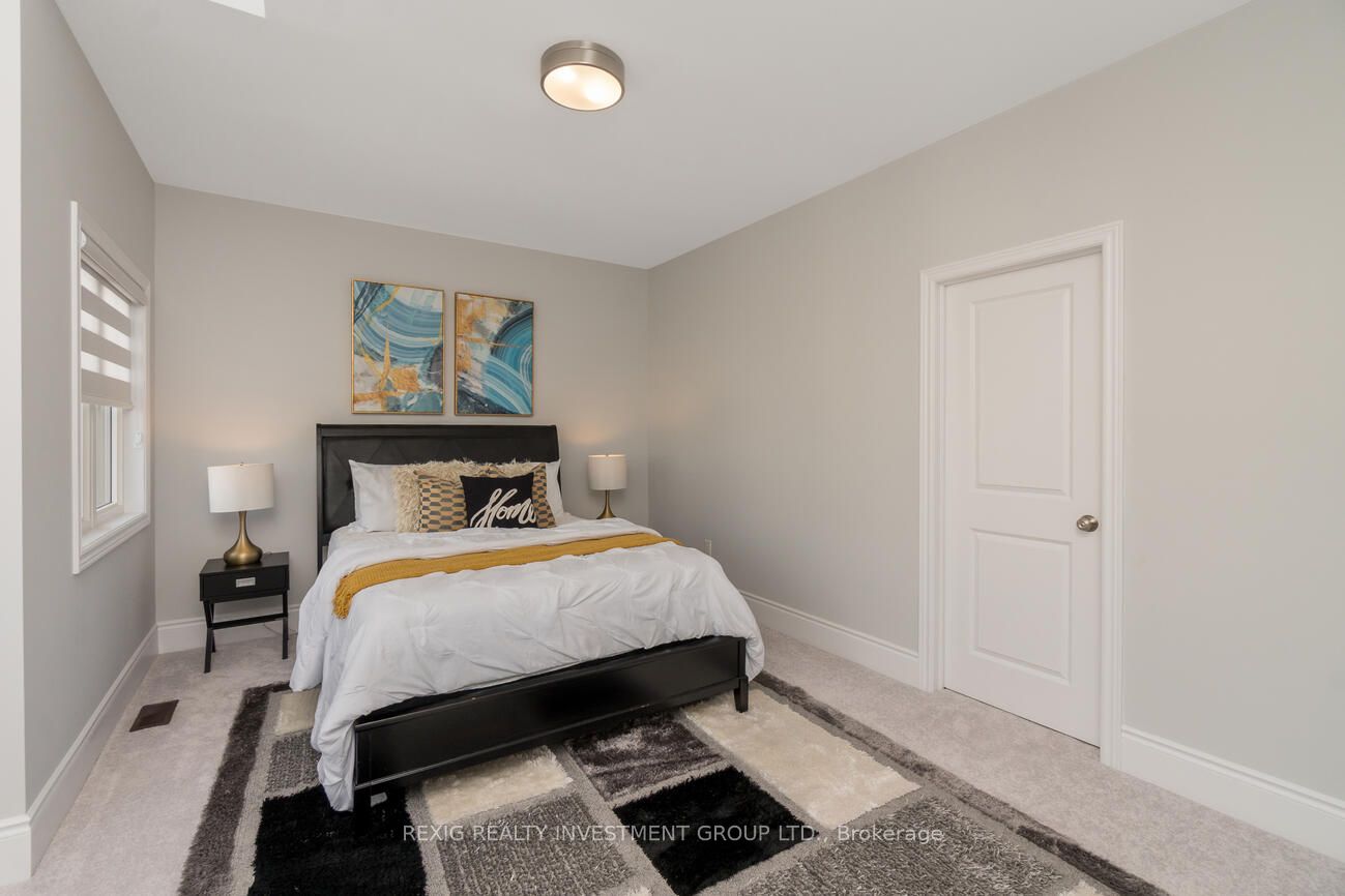 22 Arthur Griffin Cres Property Photo 28