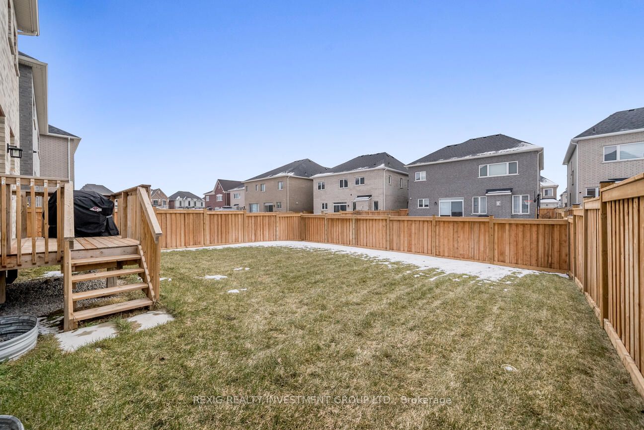 22 Arthur Griffin Cres Property Photo 33