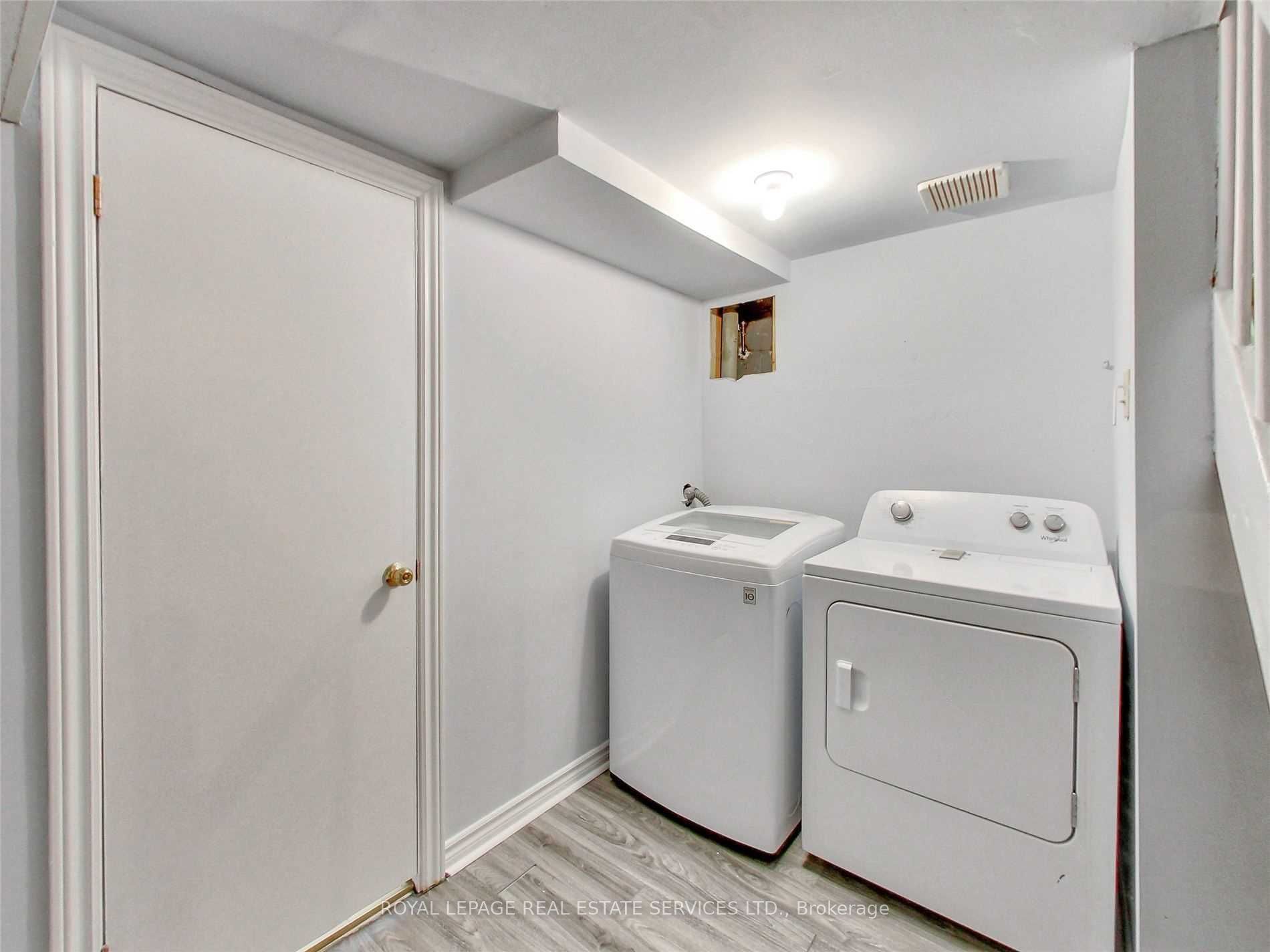 606 Byngmount Ave Property Photo 37