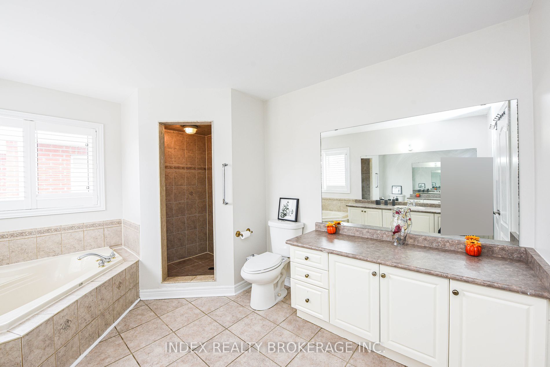 32 Charger Lane Property Photo 12