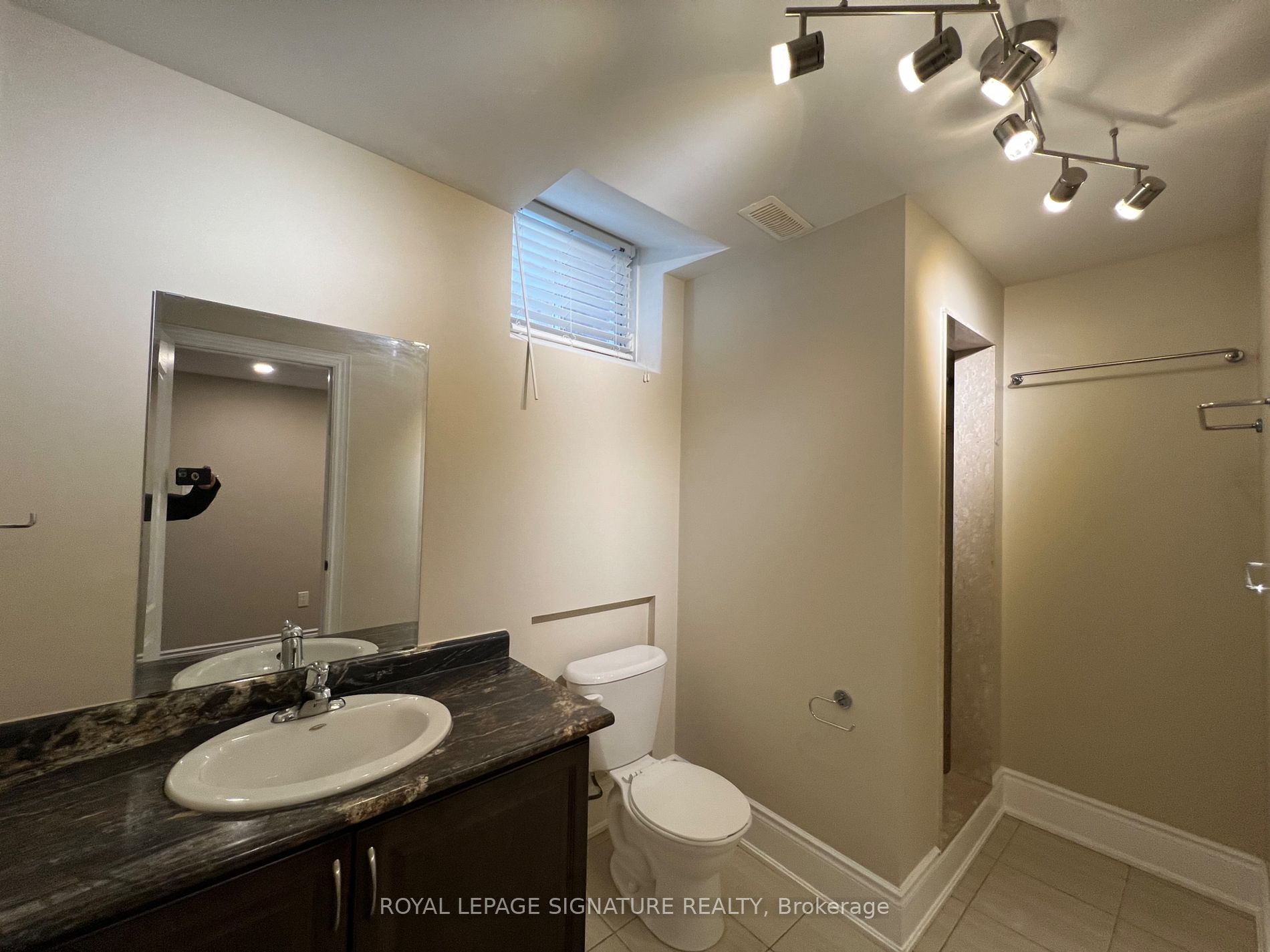 3838 Mayla Dr Property Photo 18