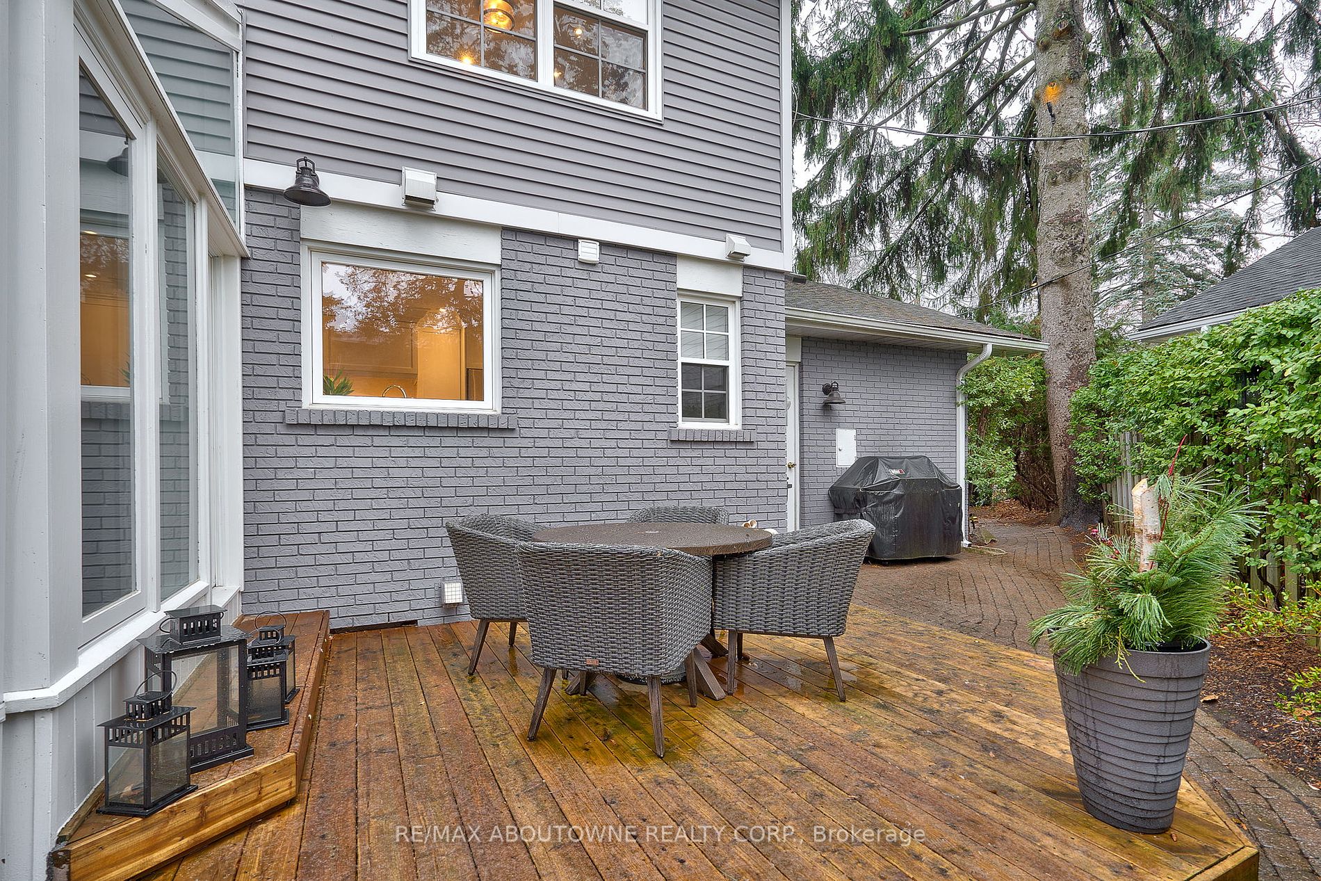421 Palmer Ave Property Photo 33