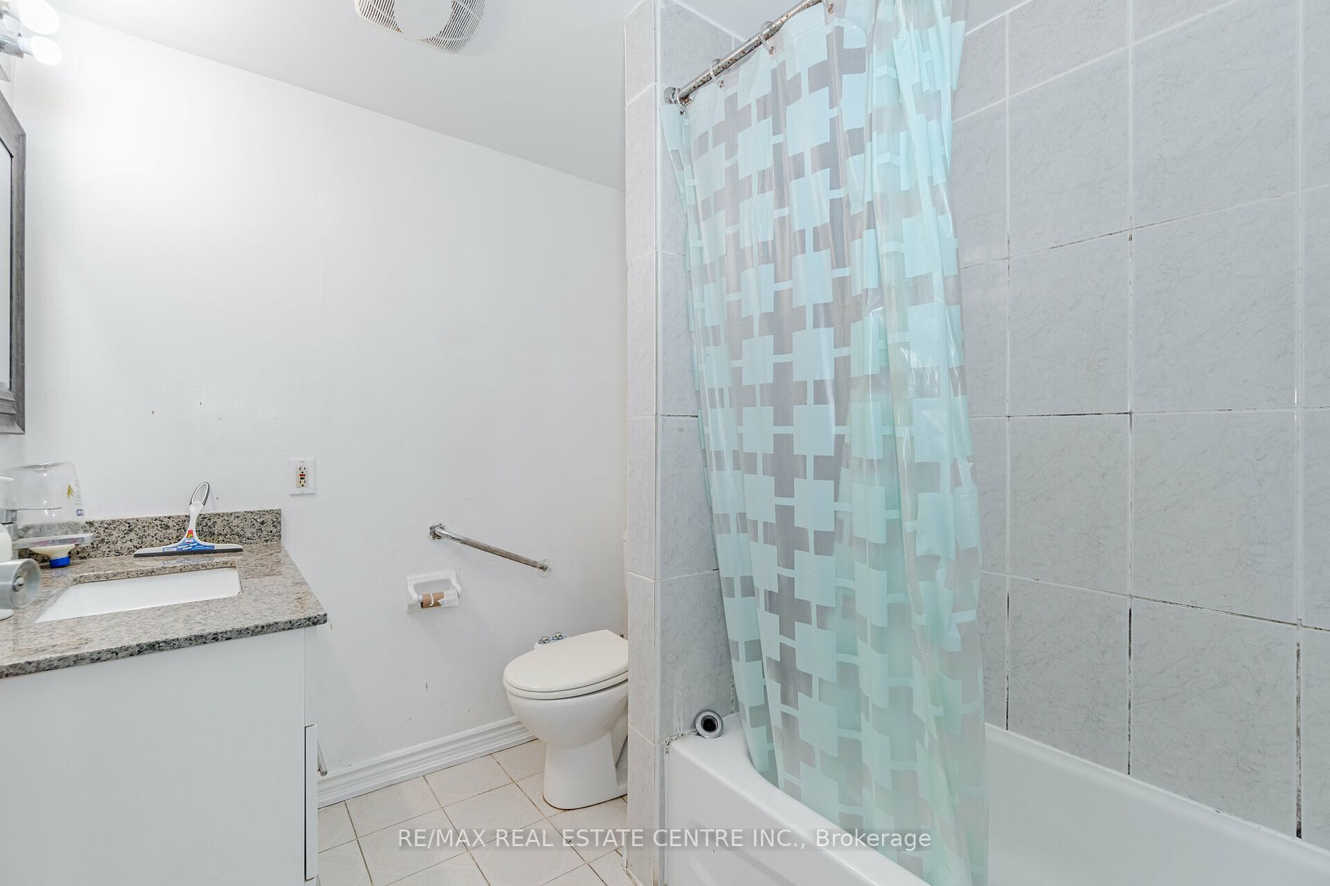 36 Judith Cres Property Photo 36