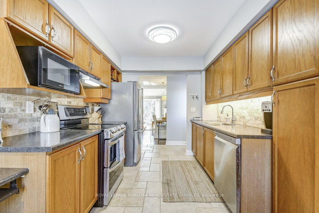 2110 Cleaver Ave 9 Property Photo 8