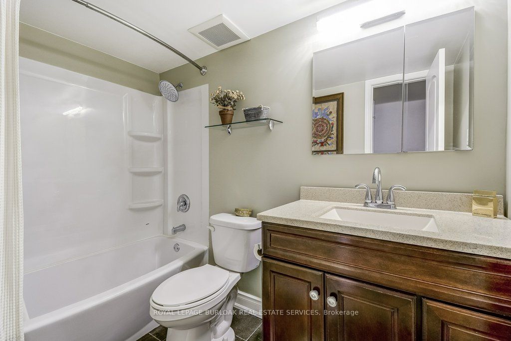 2110 Cleaver Ave 9 Property Photo 16