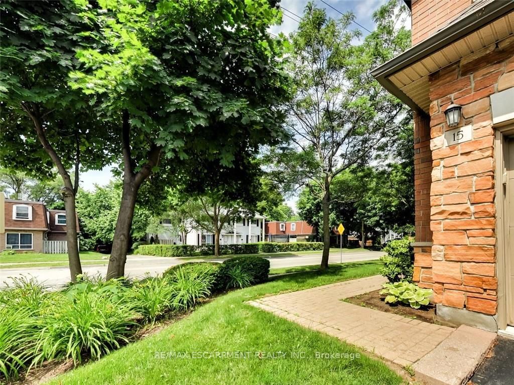 1019 North Shore Blvd E 15 Property Photo 3