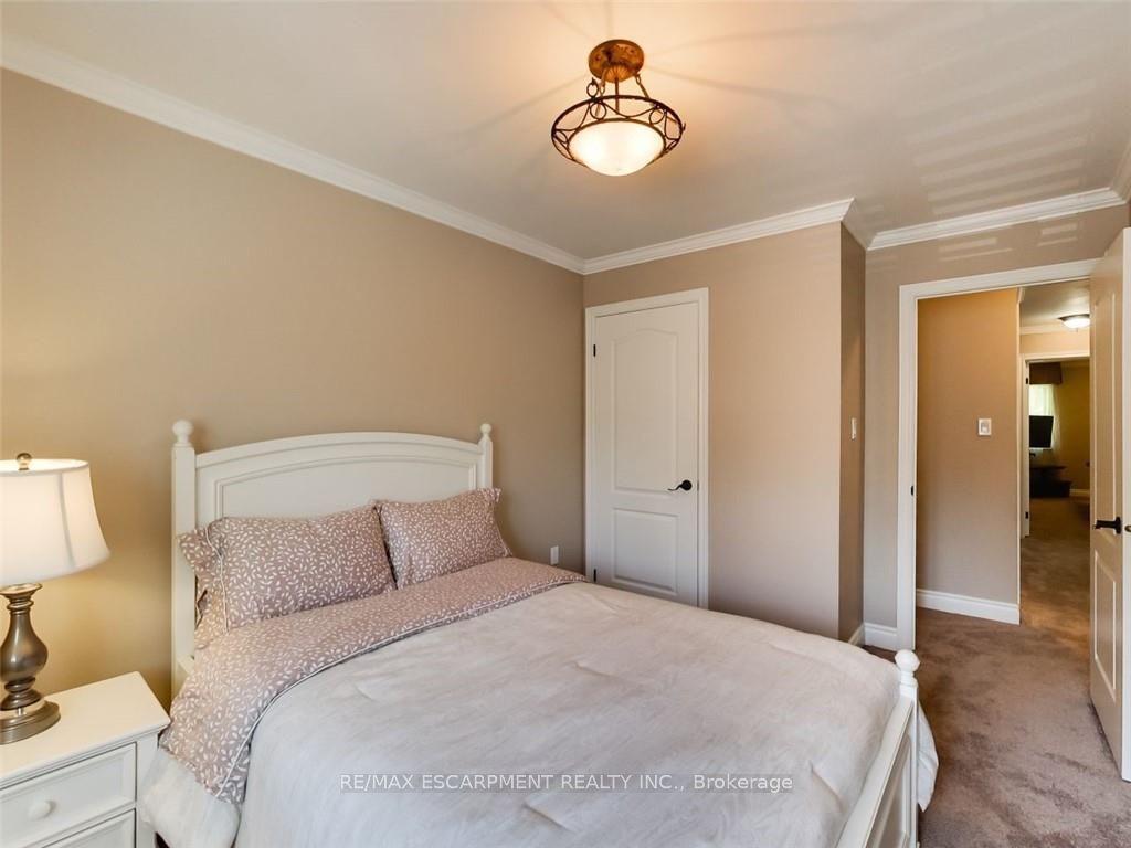 1019 North Shore Blvd E 15 Property Photo 28