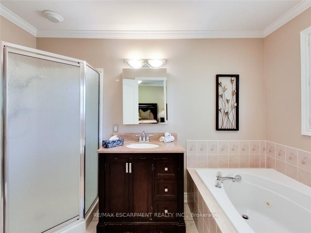 1019 North Shore Blvd E 15 Property Photo 32