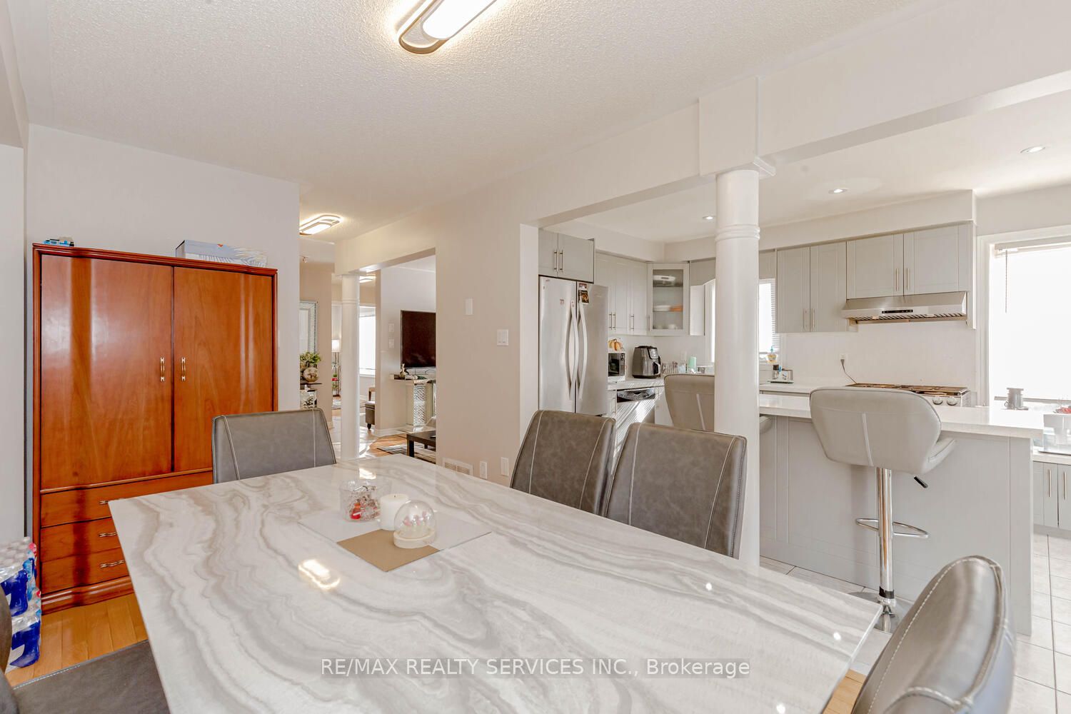 40 Manorwood Crt Property Photo 16