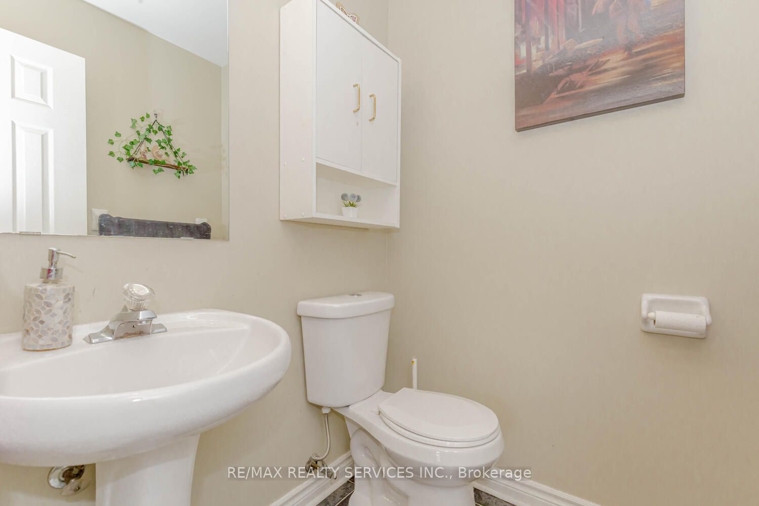 40 Manorwood Crt Property Photo 17