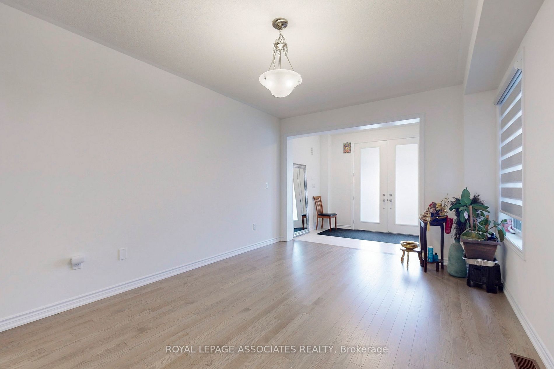 15 Coulterville Dr Property Photo 16
